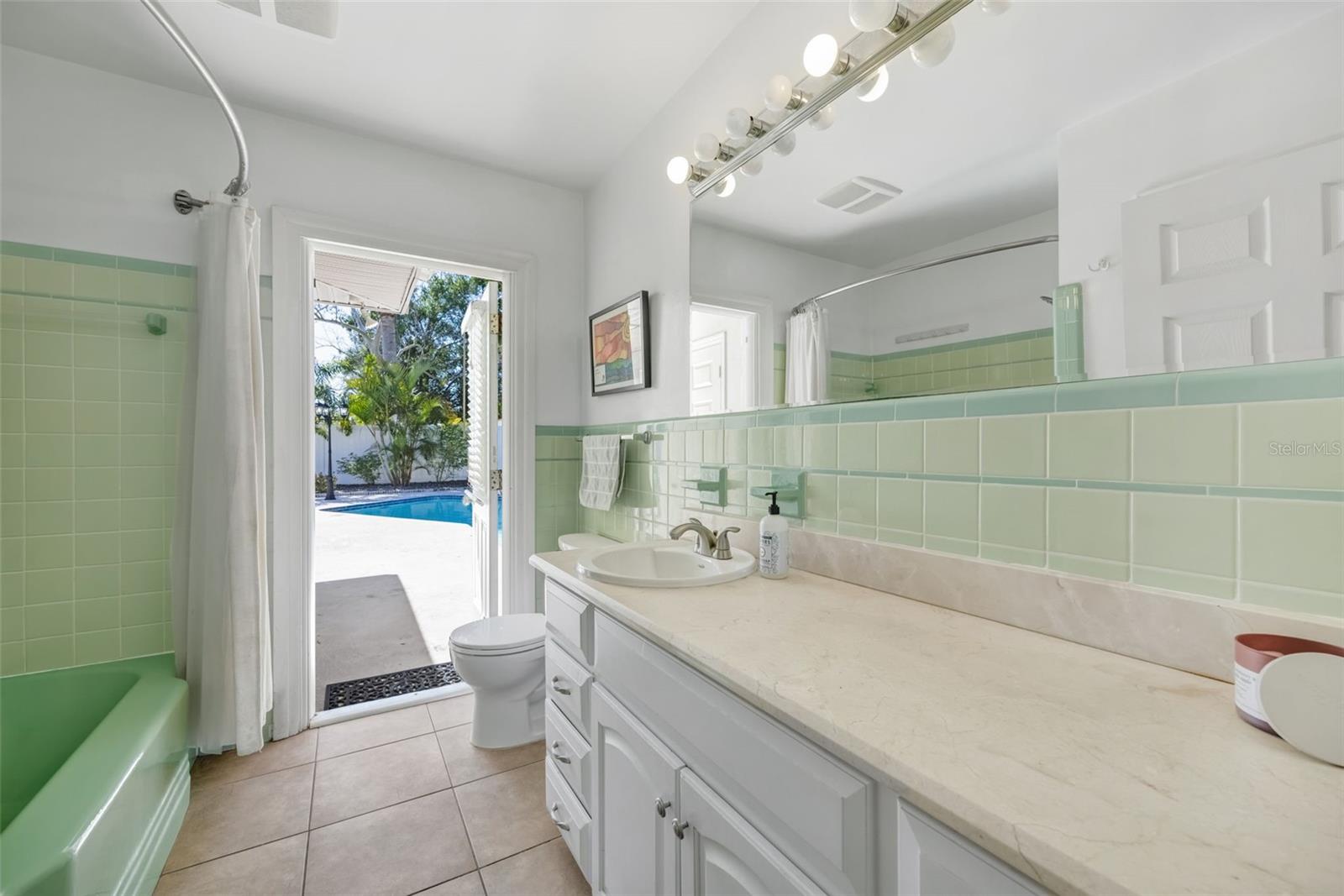 Image 36 of 64 For 3067 Kapok Kove Drive