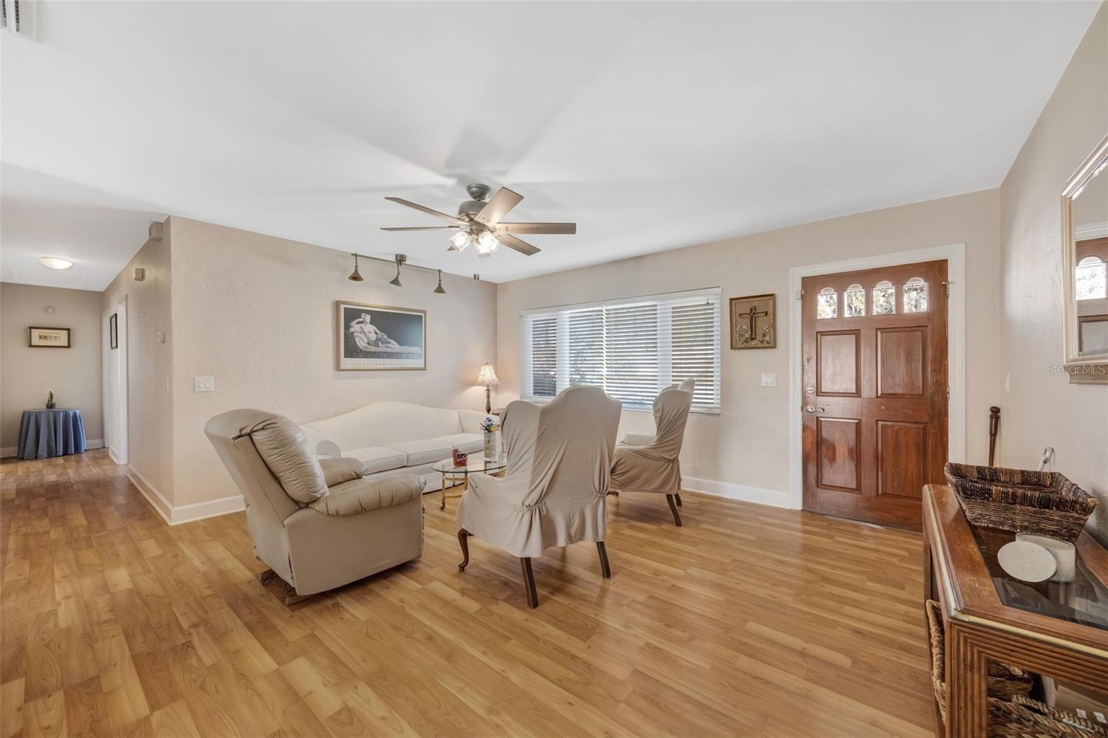 Image 8 of 64 For 3067 Kapok Kove Drive