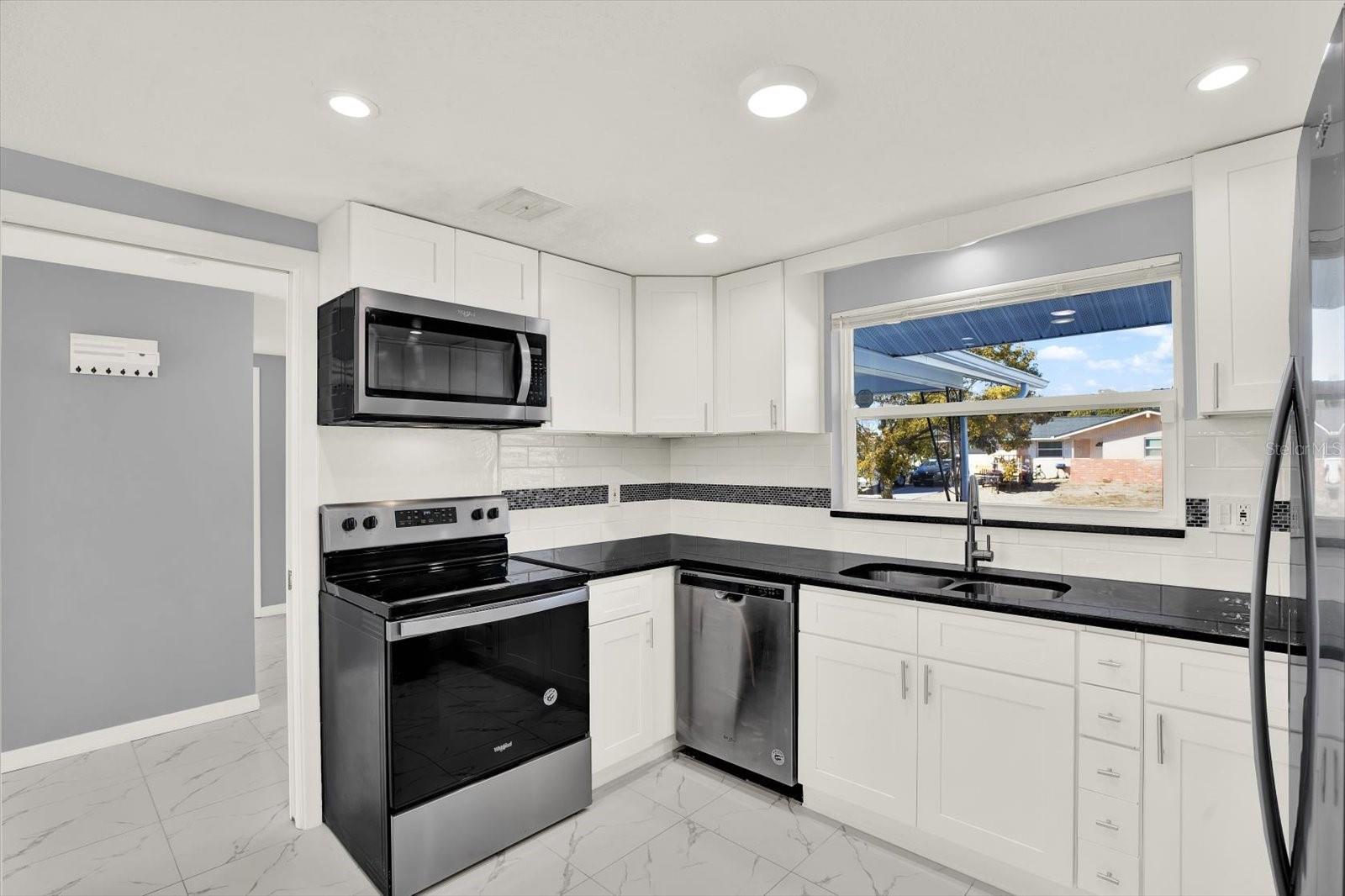 Image 10 of 24 For 7902 Canna Drive