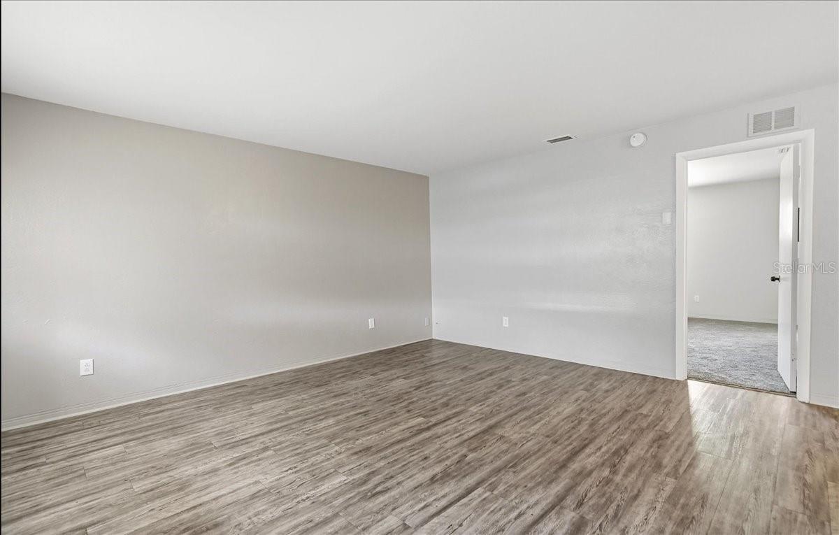 Image 5 of 20 For 5991 Fairfield Avenue S