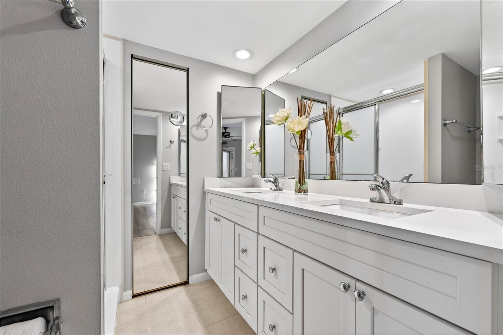 Image 37 of 46 For 2708 9th Court