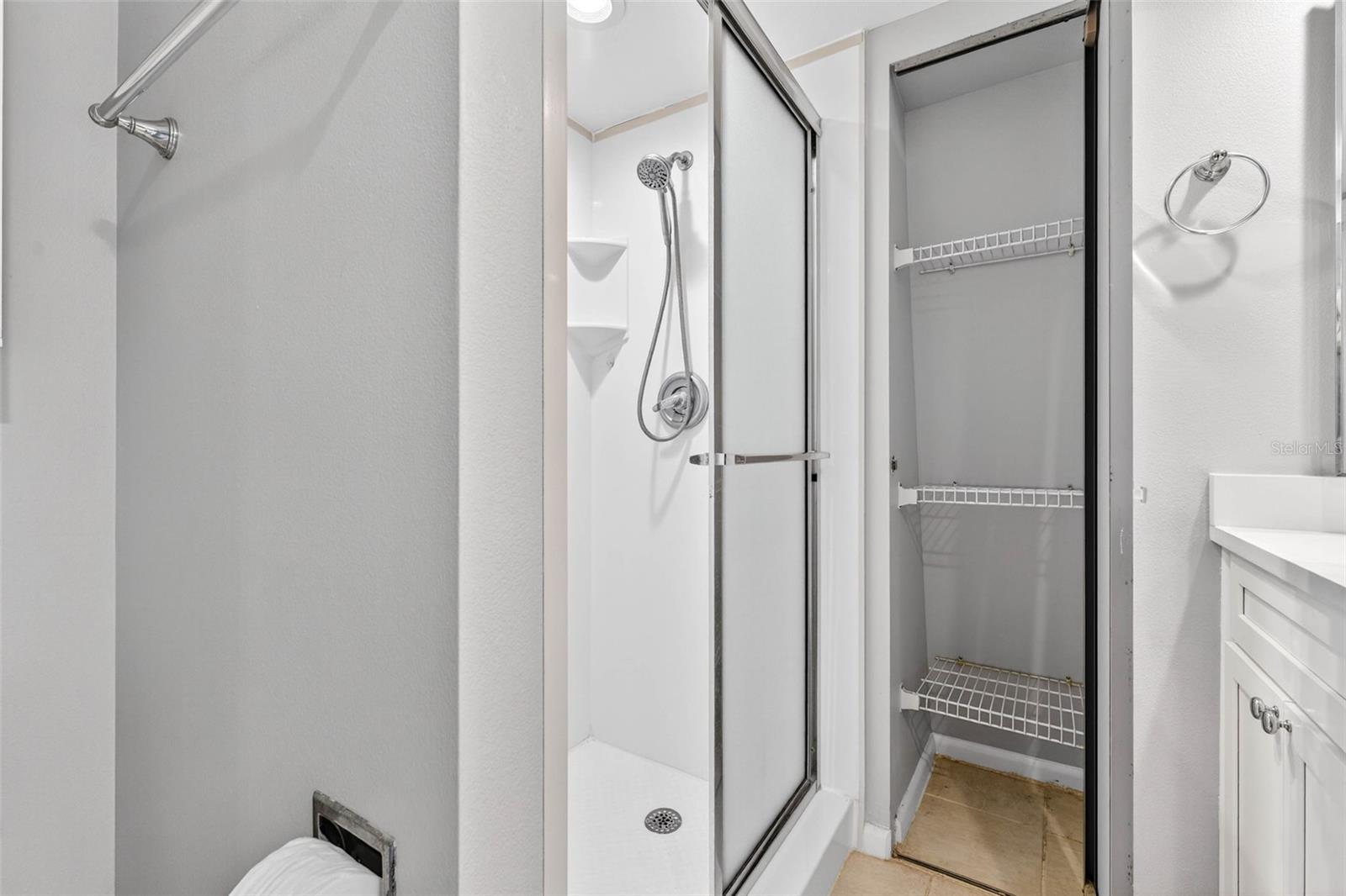 Image 40 of 46 For 2708 9th Court