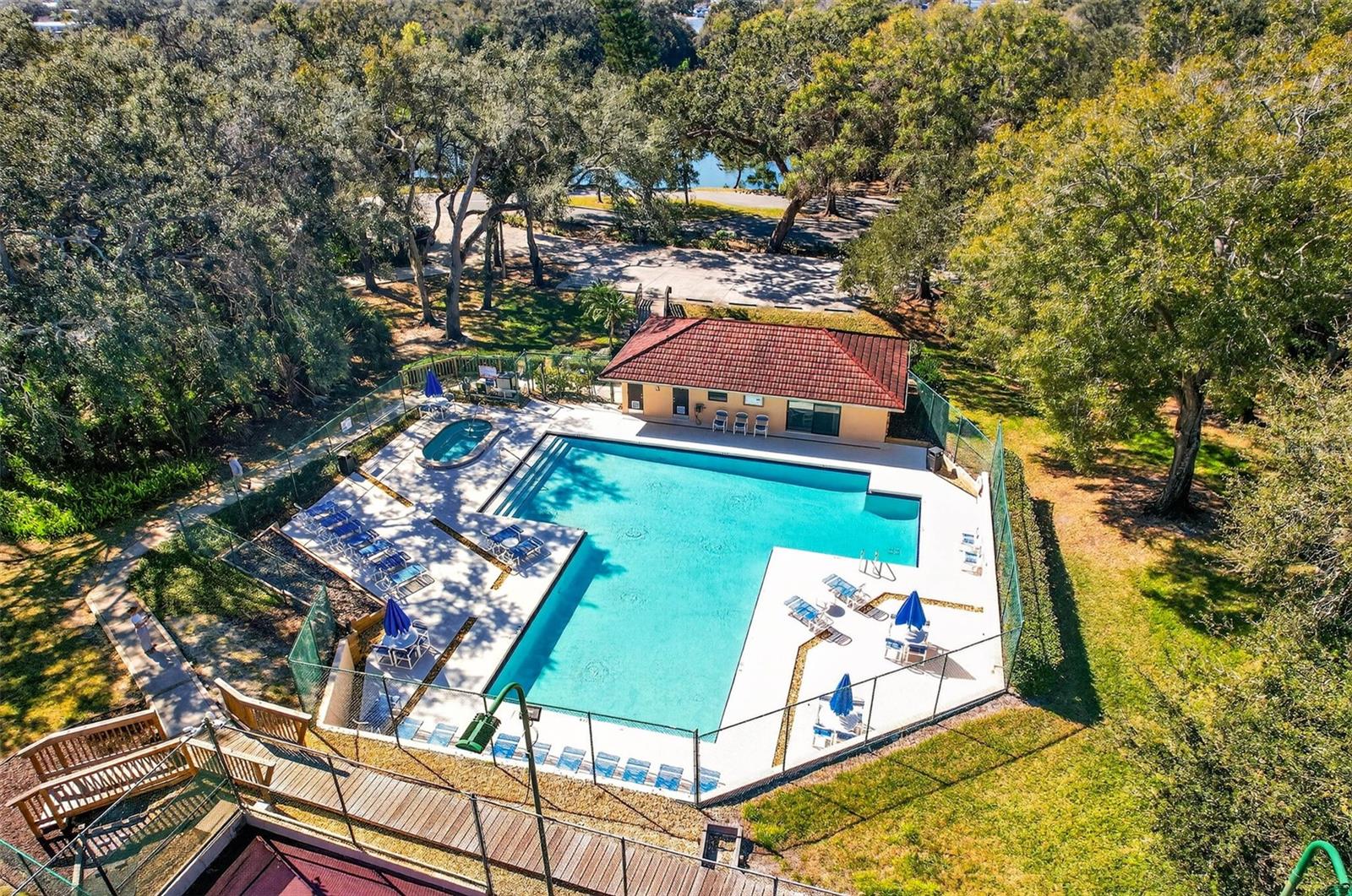 Image 43 of 46 For 2708 9th Court