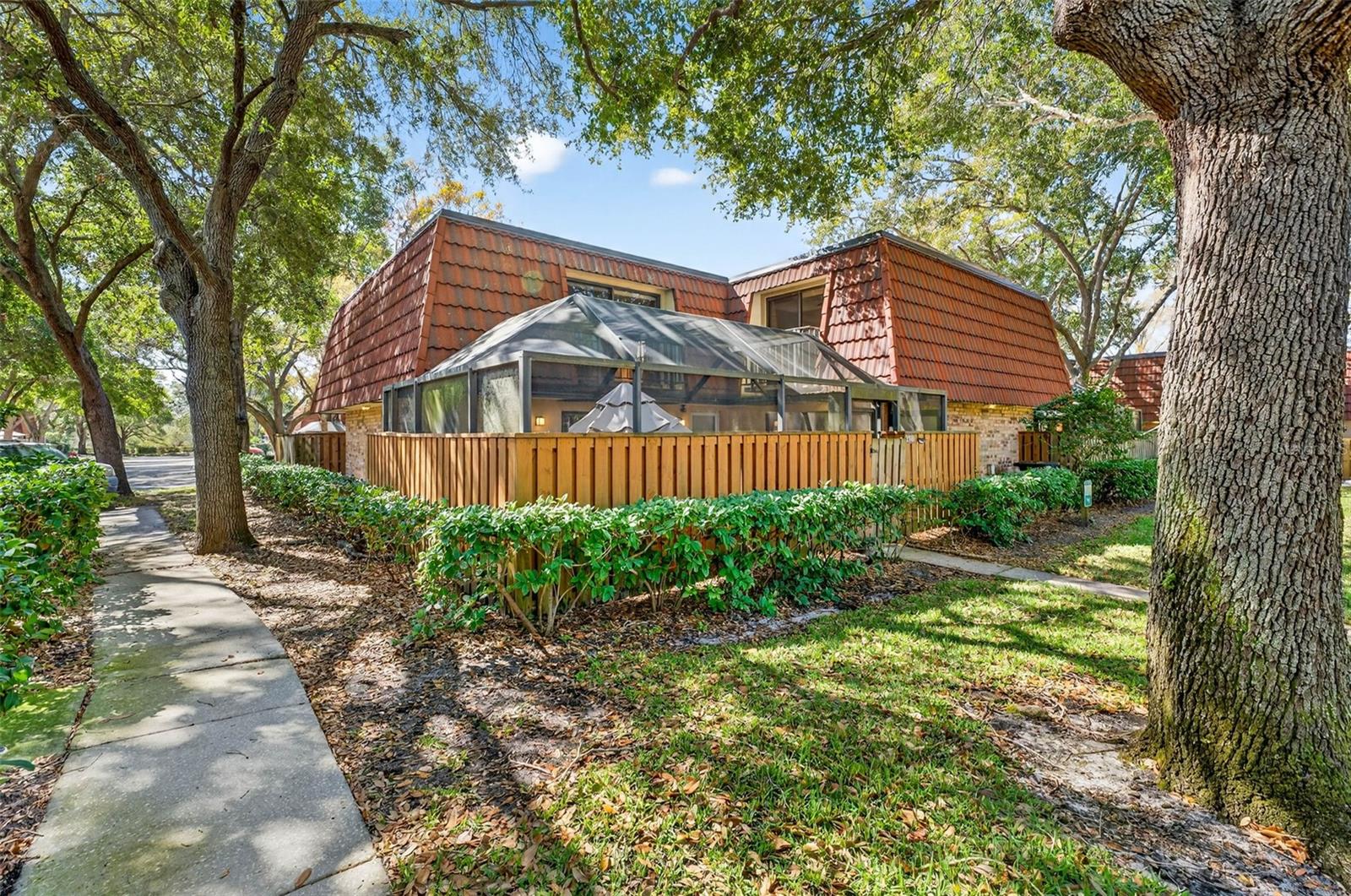 Image 5 of 46 For 2708 9th Court