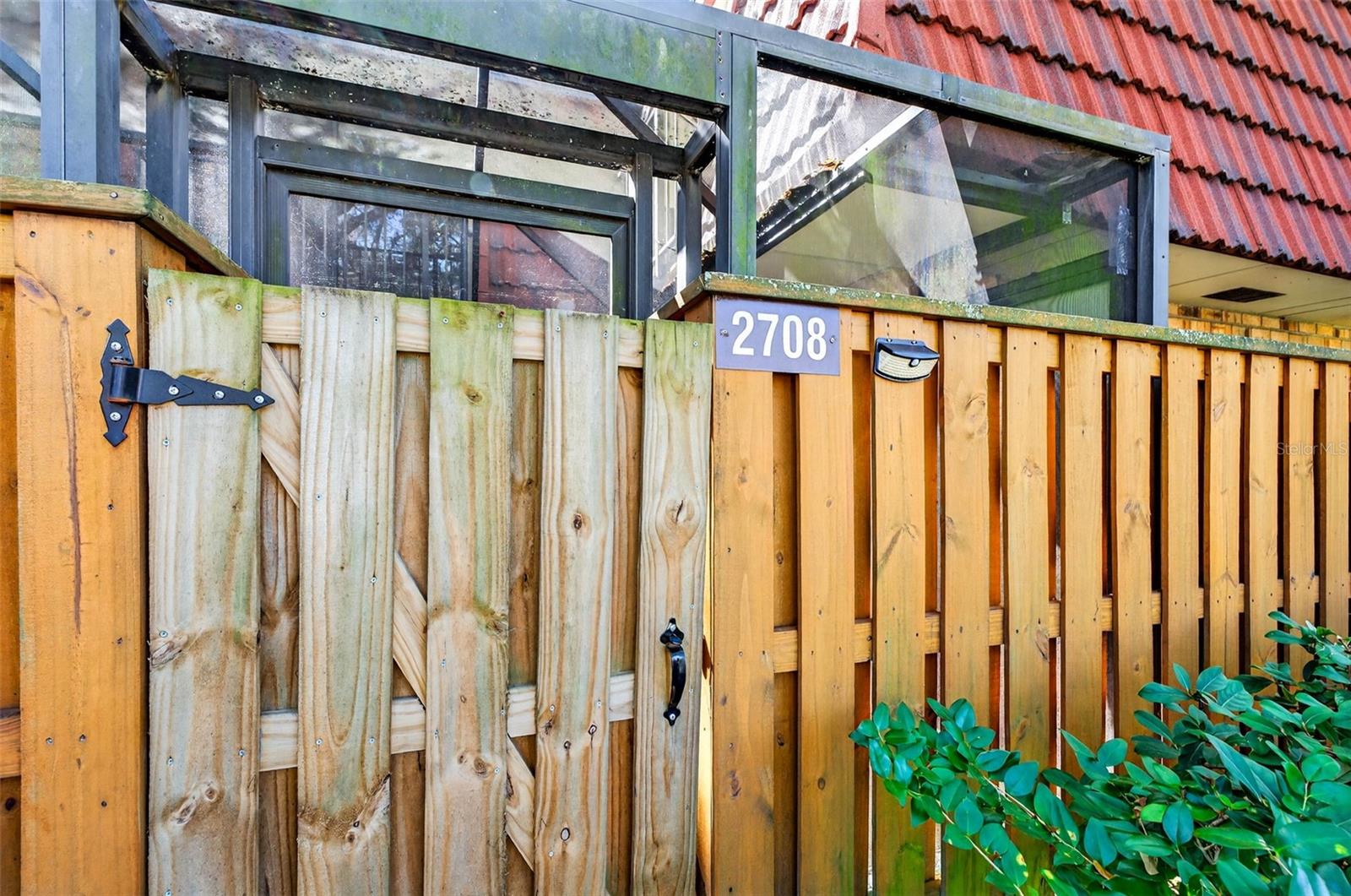 Image 7 of 46 For 2708 9th Court