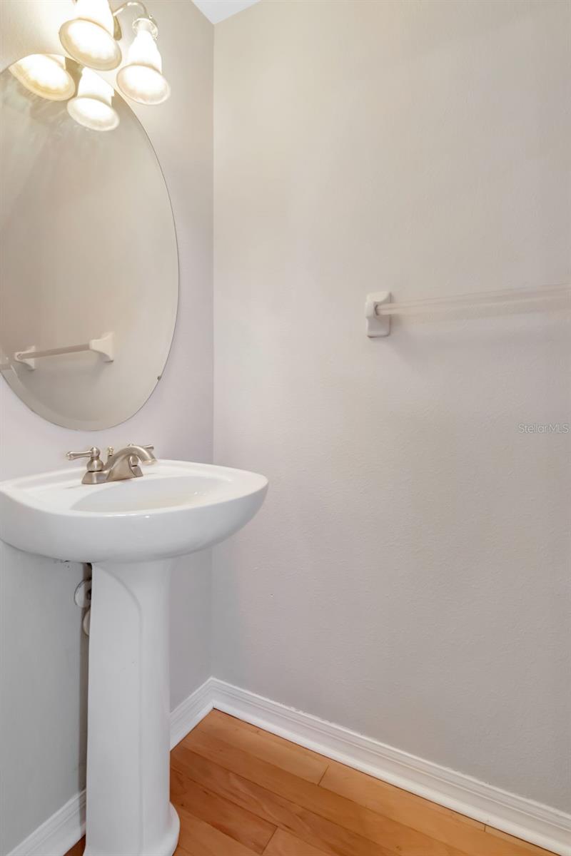 Image 12 of 50 For 18832 Duquesne Drive