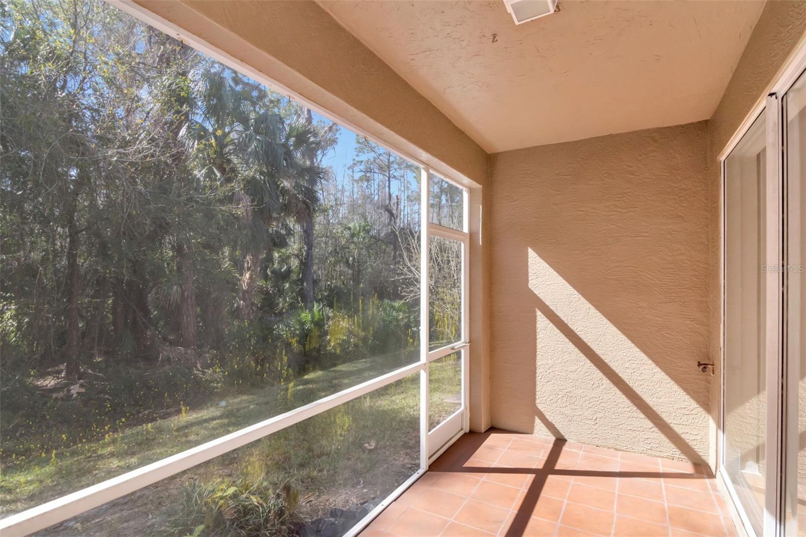 Image 29 of 50 For 18832 Duquesne Drive