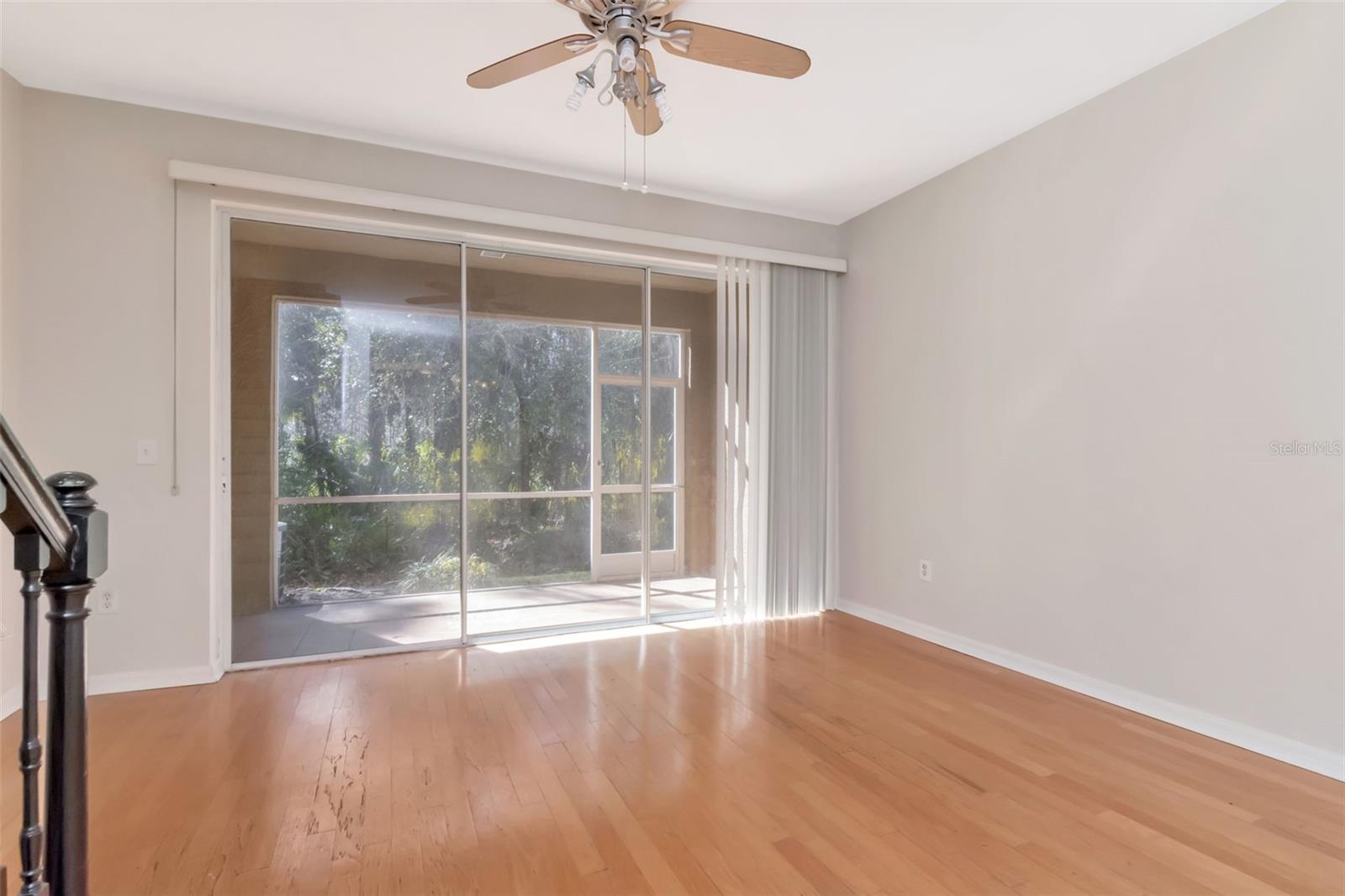 Image 7 of 50 For 18832 Duquesne Drive