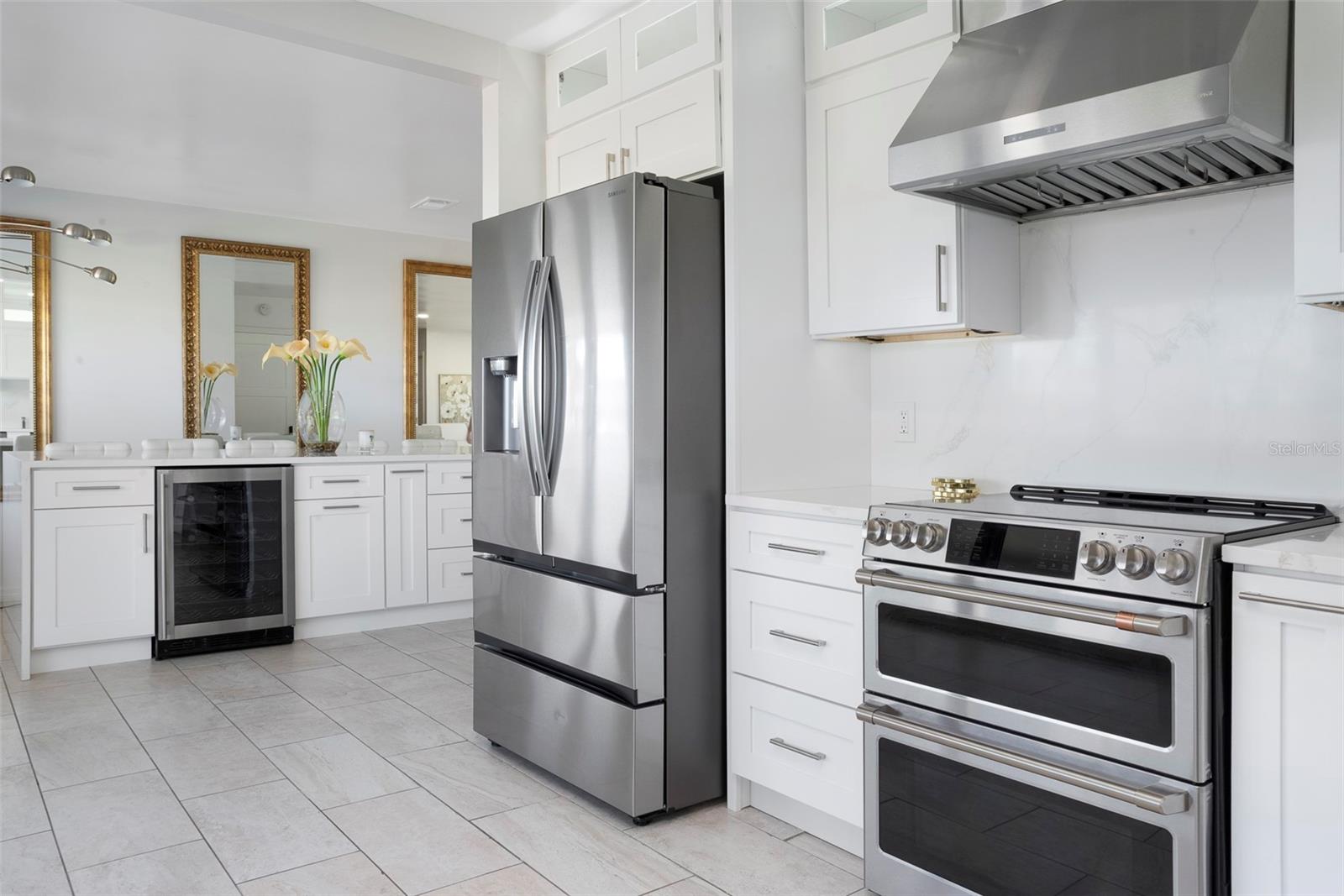 Image 14 of 56 For 2710 Hibiscus Drive W