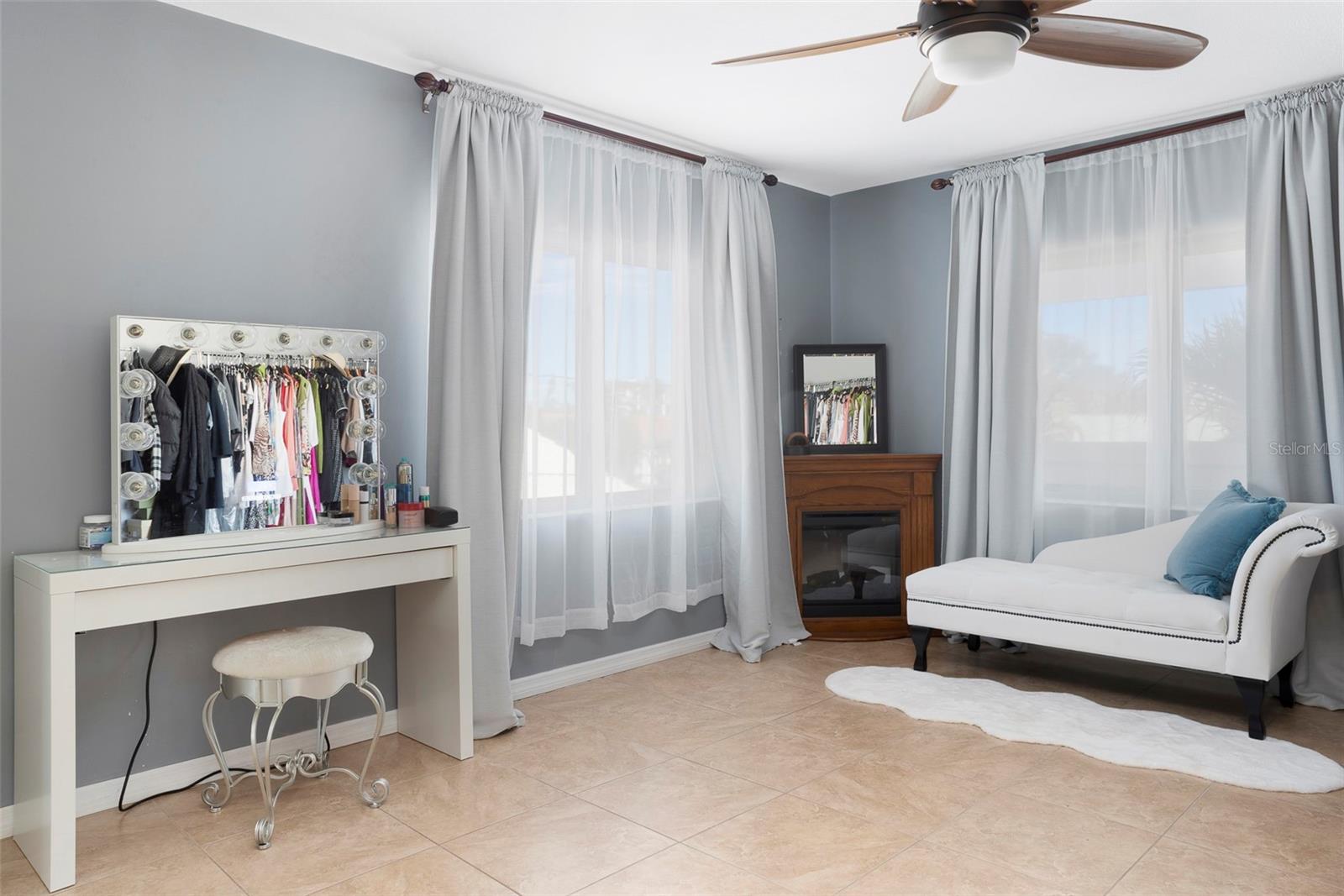 Image 33 of 56 For 2710 Hibiscus Drive W