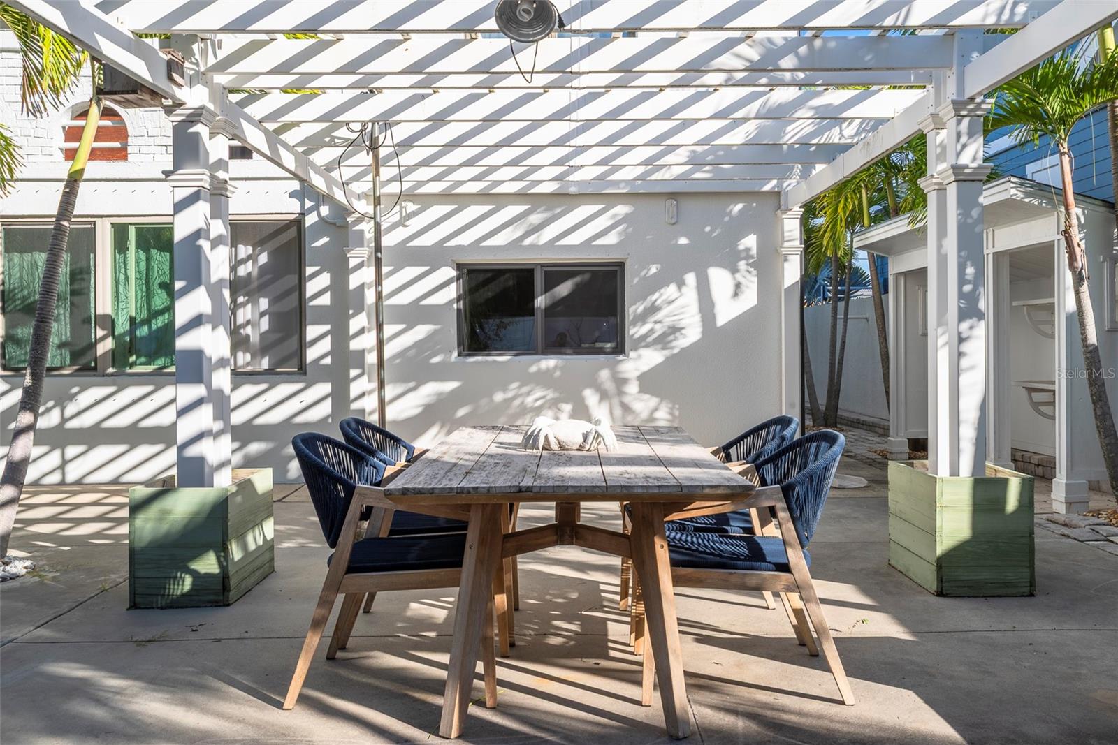 Image 38 of 56 For 2710 Hibiscus Drive W