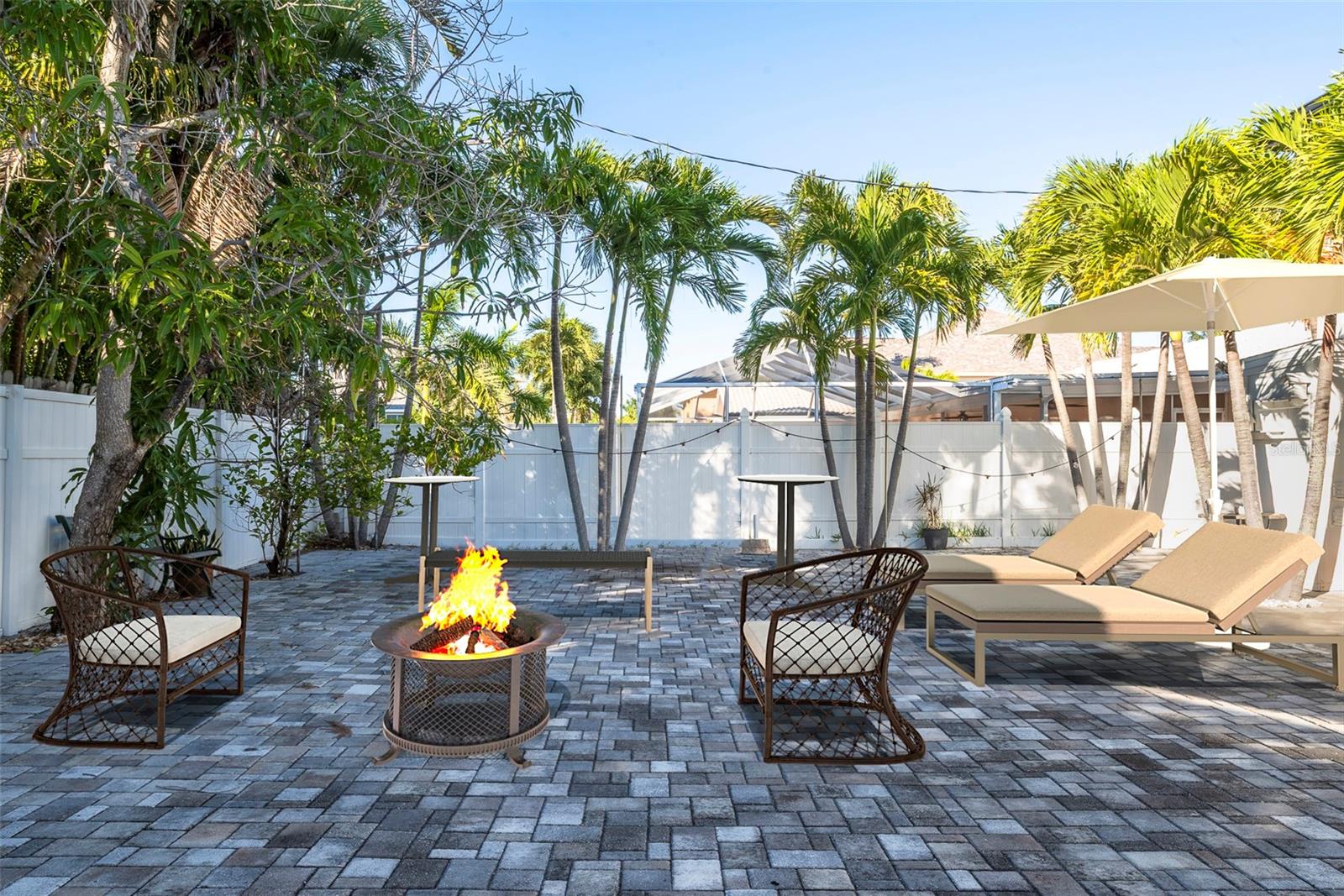 Image 43 of 56 For 2710 Hibiscus Drive W