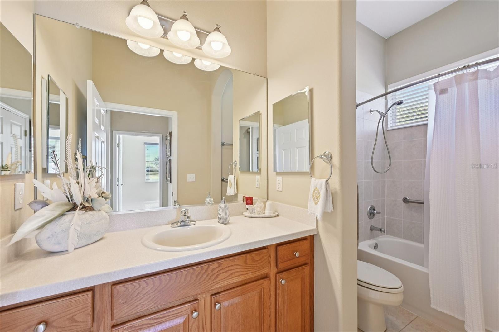 Image 25 of 67 For 1013 Chelsea Greens Court