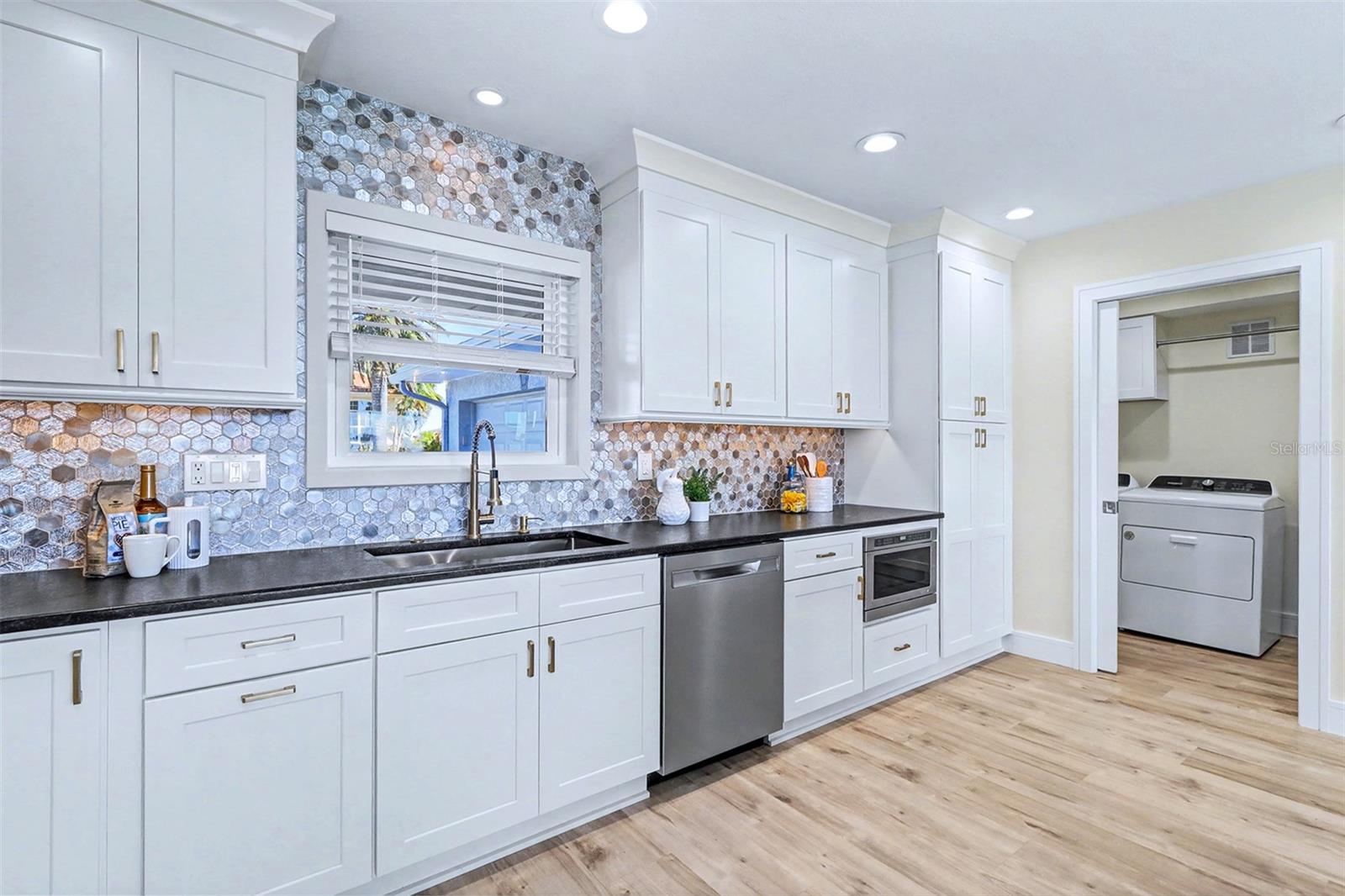 Image 20 of 49 For 17362 Kennedy Drive