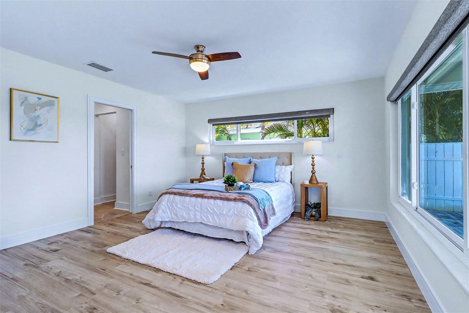 Image 23 of 49 For 17362 Kennedy Drive