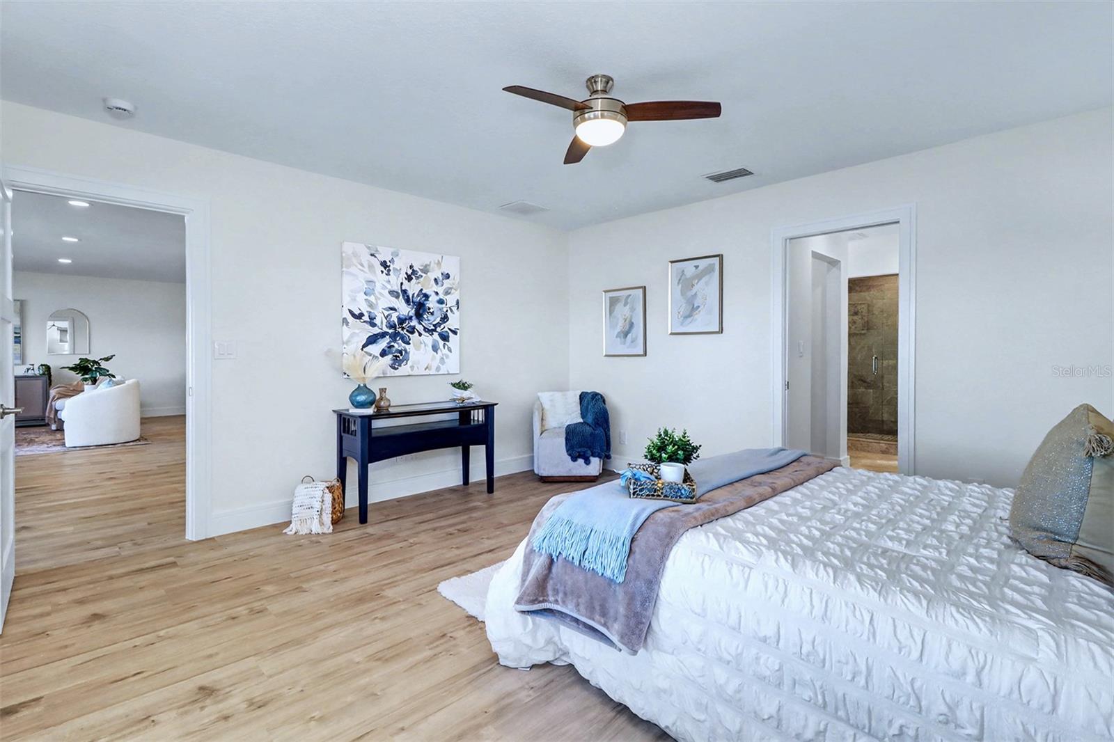 Image 24 of 49 For 17362 Kennedy Drive