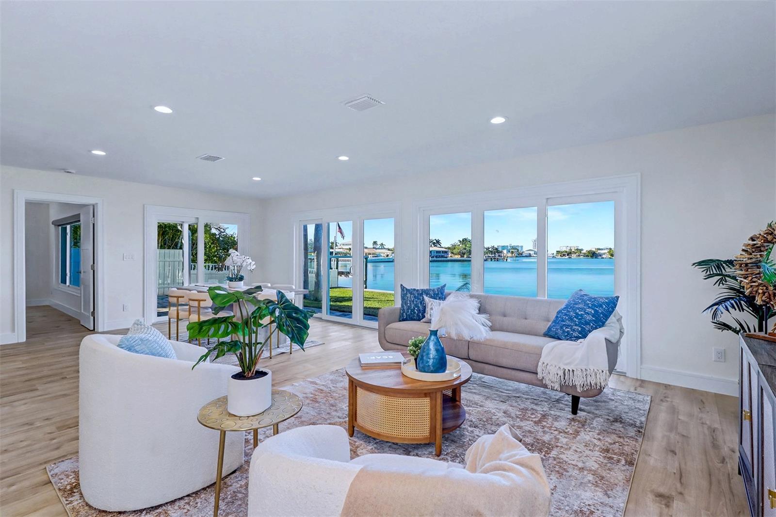 Image 8 of 49 For 17362 Kennedy Drive