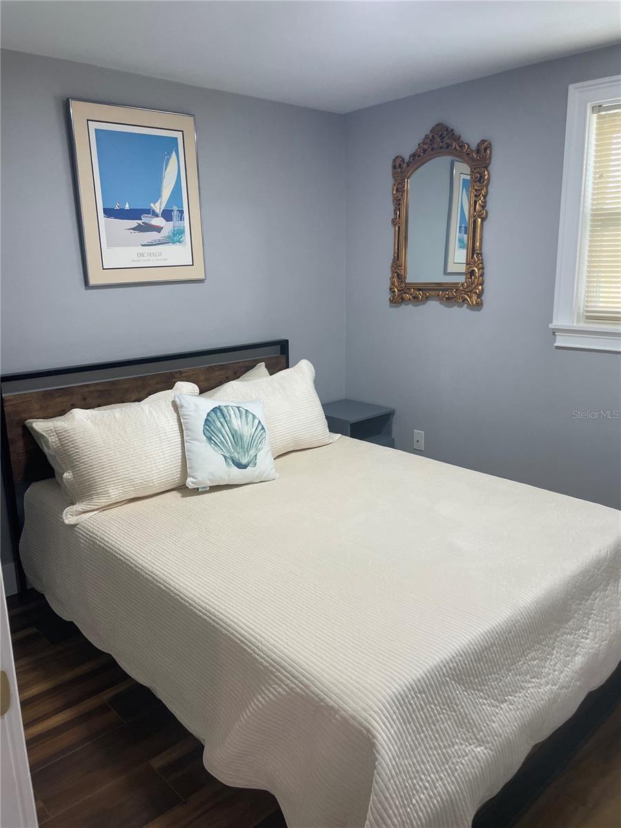 Image 5 of 18 For 10674 101st Avenue 2