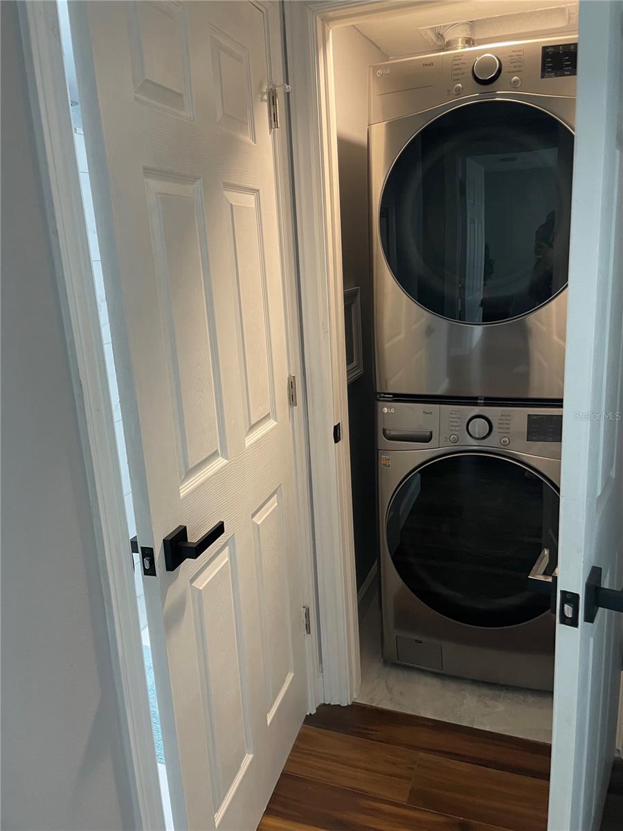 Image 6 of 18 For 10674 101st Avenue 2