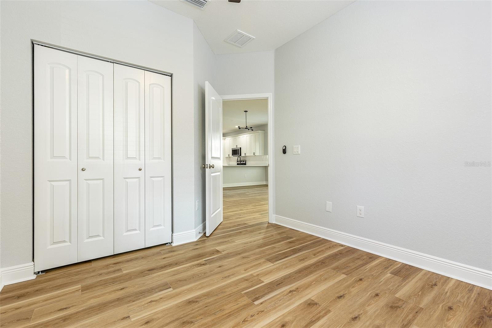 Image 13 of 24 For 113 Elm Street