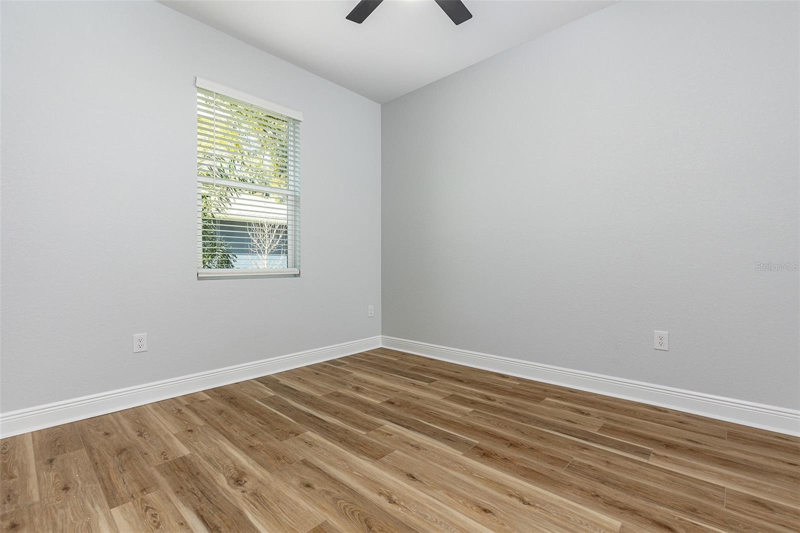 Image 9 of 24 For 113 Elm Street