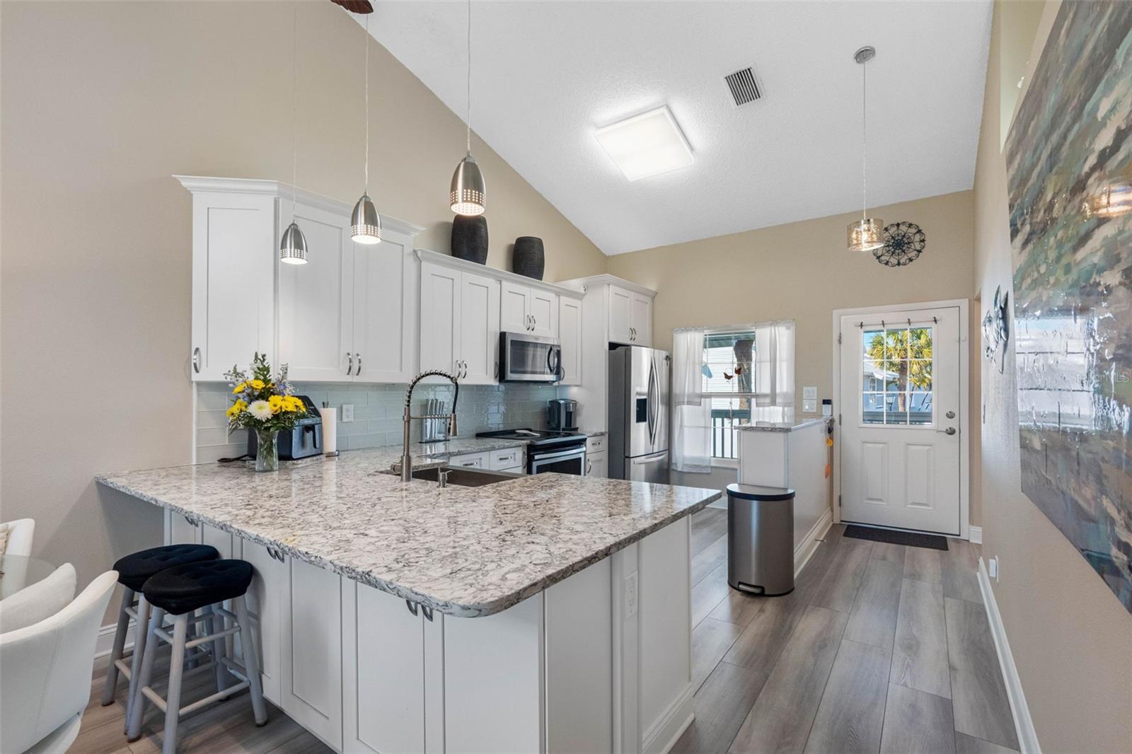 Image 11 of 44 For 193 Sun Isle Circle