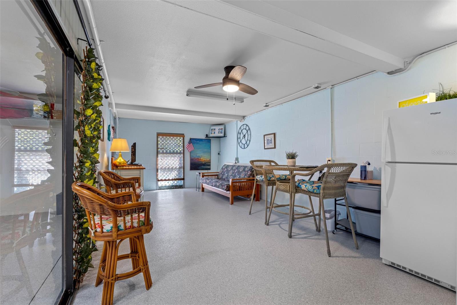 Image 34 of 44 For 193 Sun Isle Circle