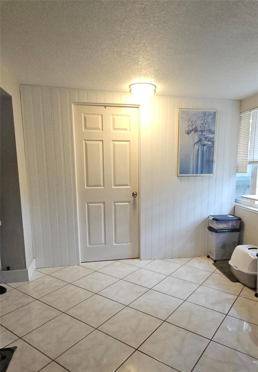 Image 23 of 71 For 5612 Baker Road