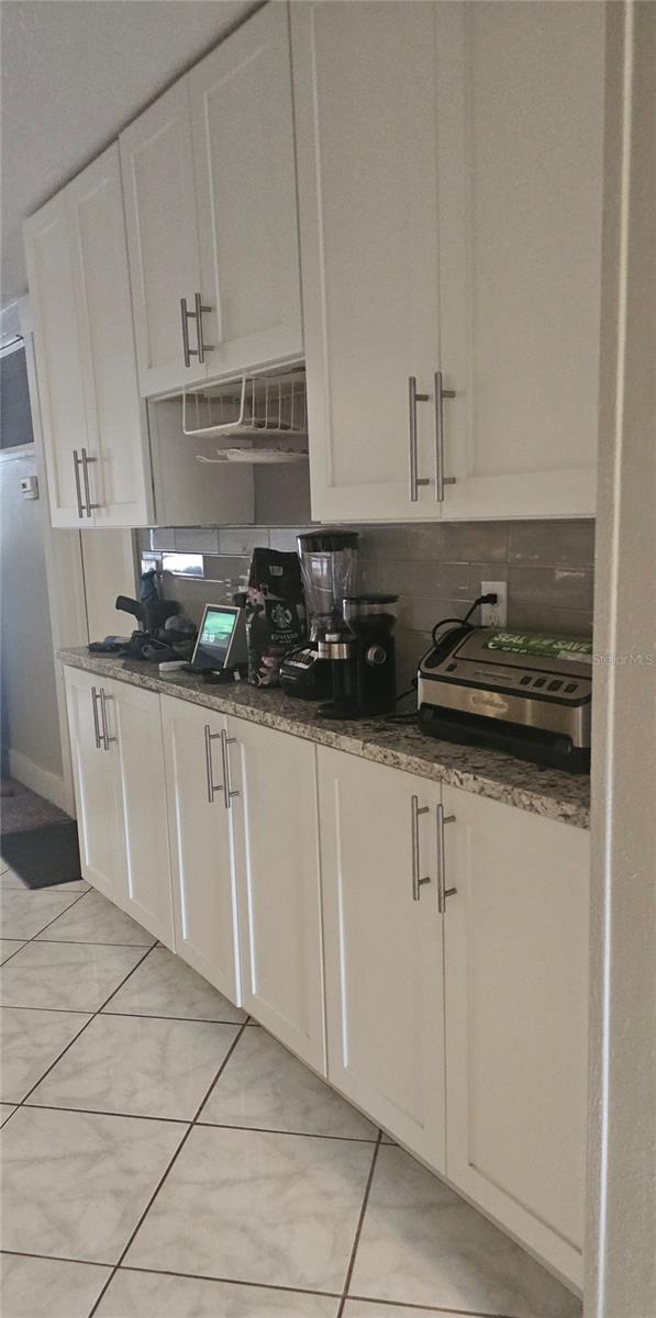 Image 9 of 71 For 5612 Baker Road