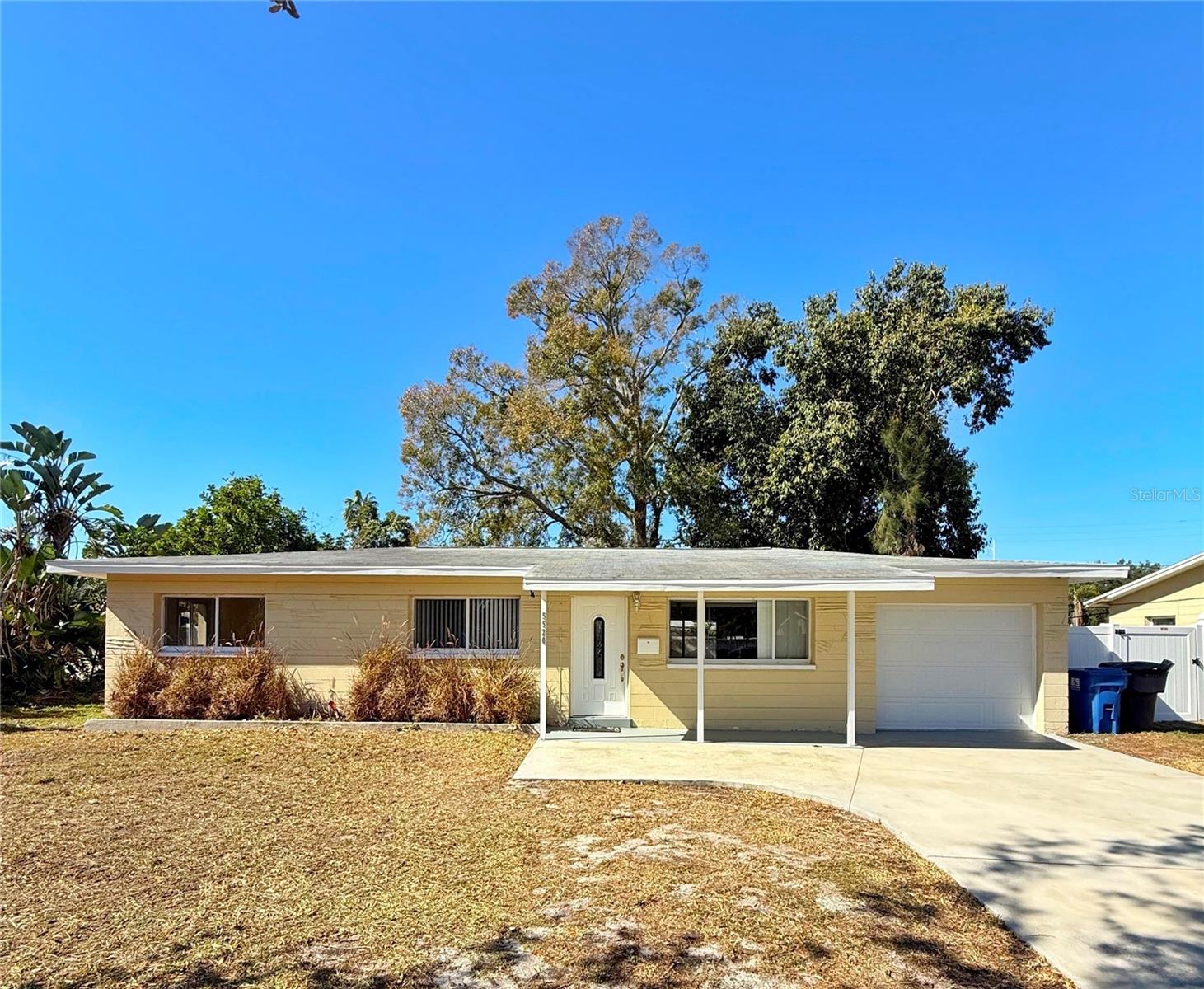 Details for 5520 Hobson Street Ne, ST PETERSBURG, FL 33704