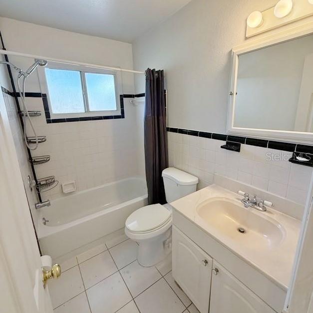 Image 18 of 30 For 5520 Hobson Street Ne