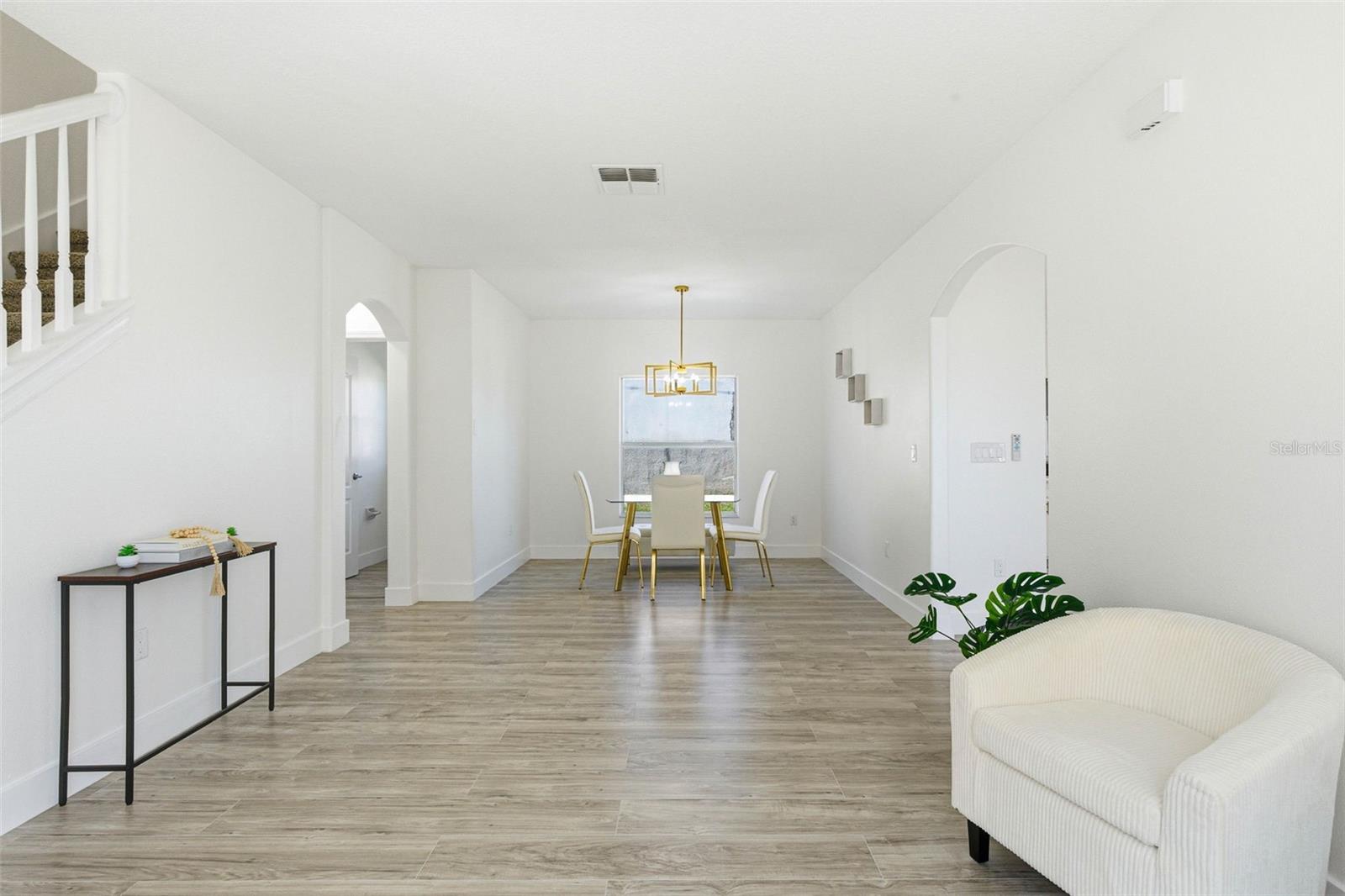 Image 11 of 73 For 1421 Tahoe Springs Court