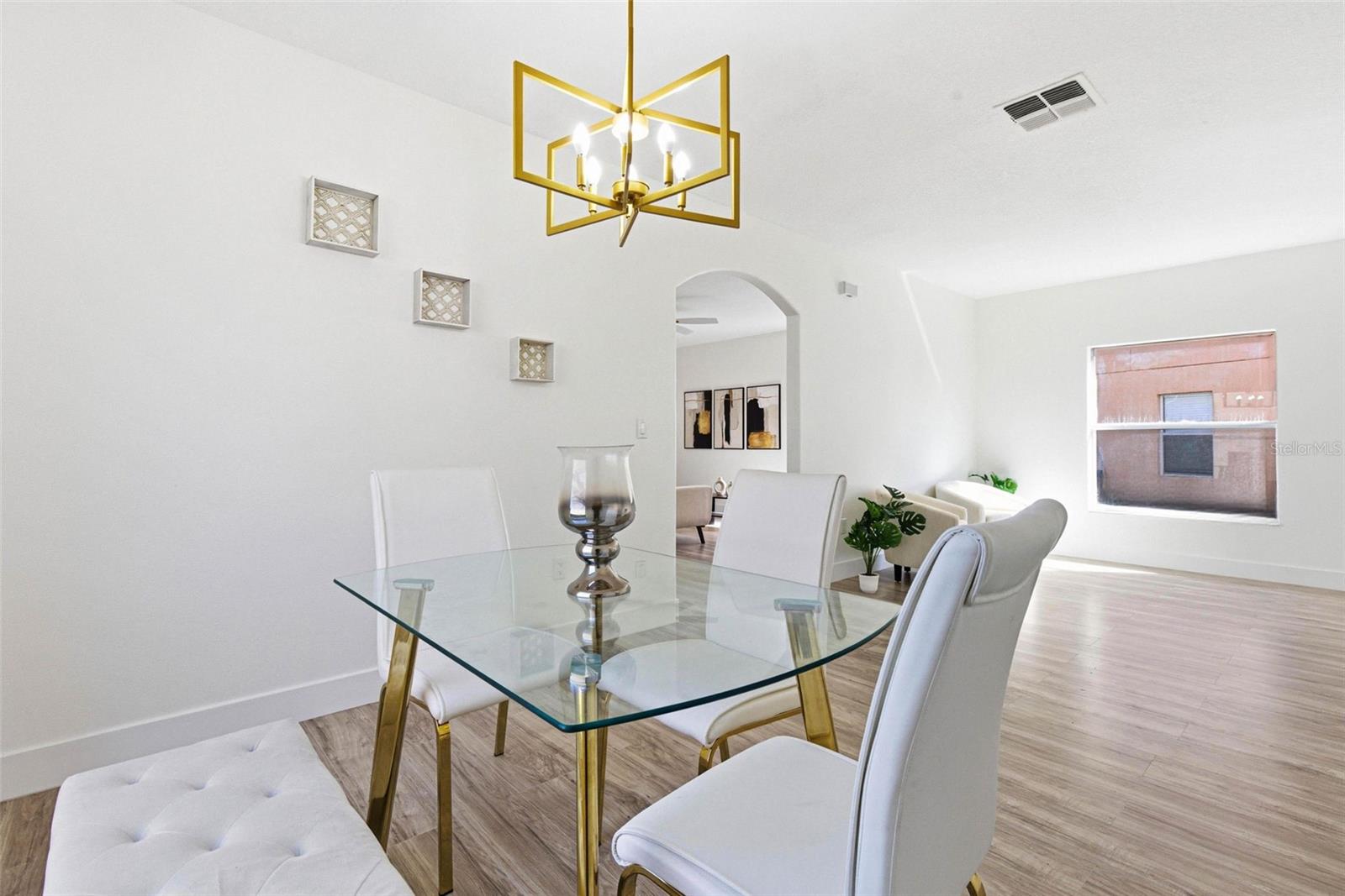 Image 14 of 73 For 1421 Tahoe Springs Court