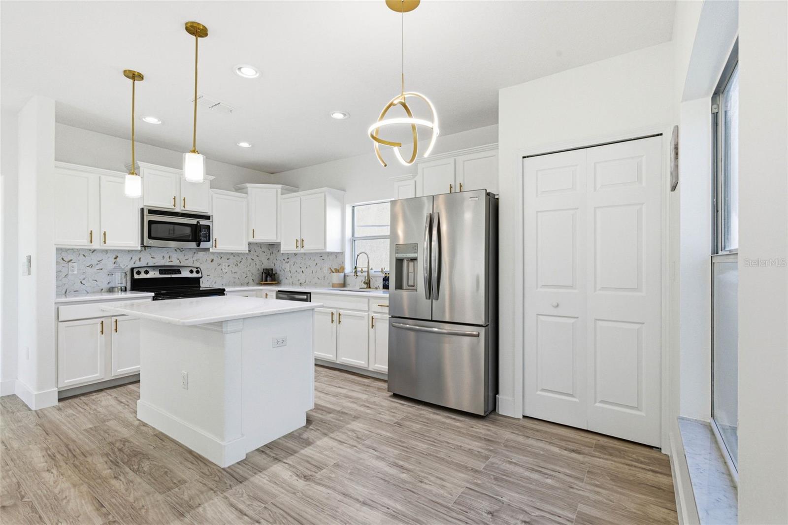 Image 28 of 73 For 1421 Tahoe Springs Court