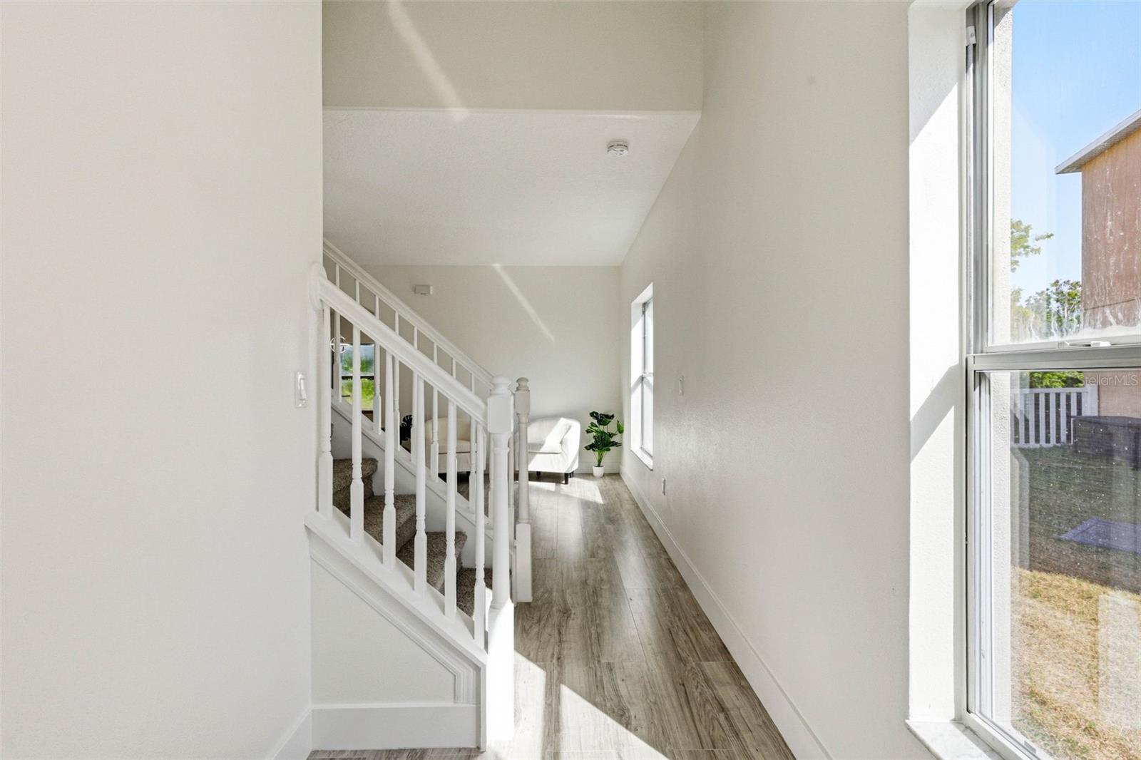 Image 7 of 73 For 1421 Tahoe Springs Court