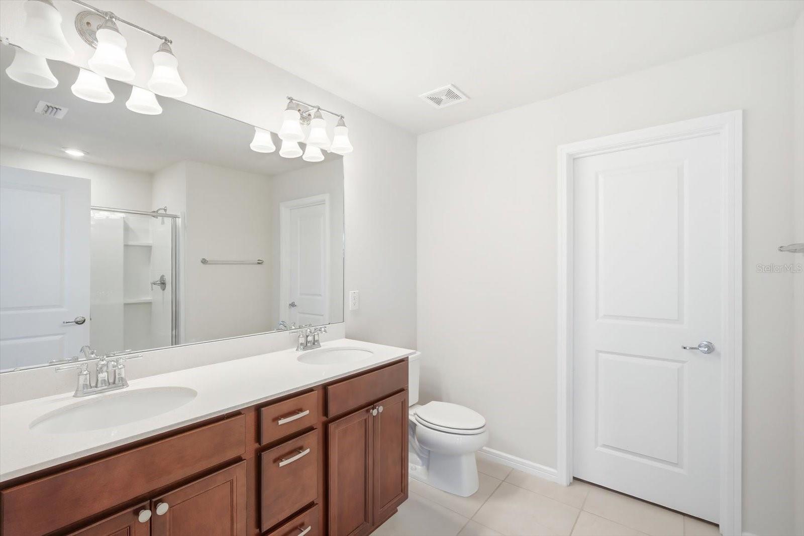 Image 11 of 22 For 20466 Monza Loop