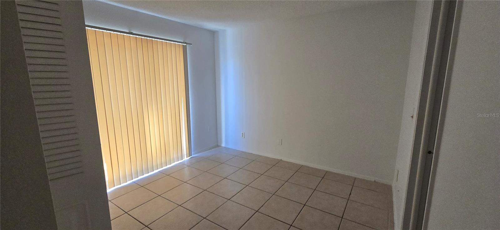 Image 3 of 6 For 7017 Waterside Drive 1