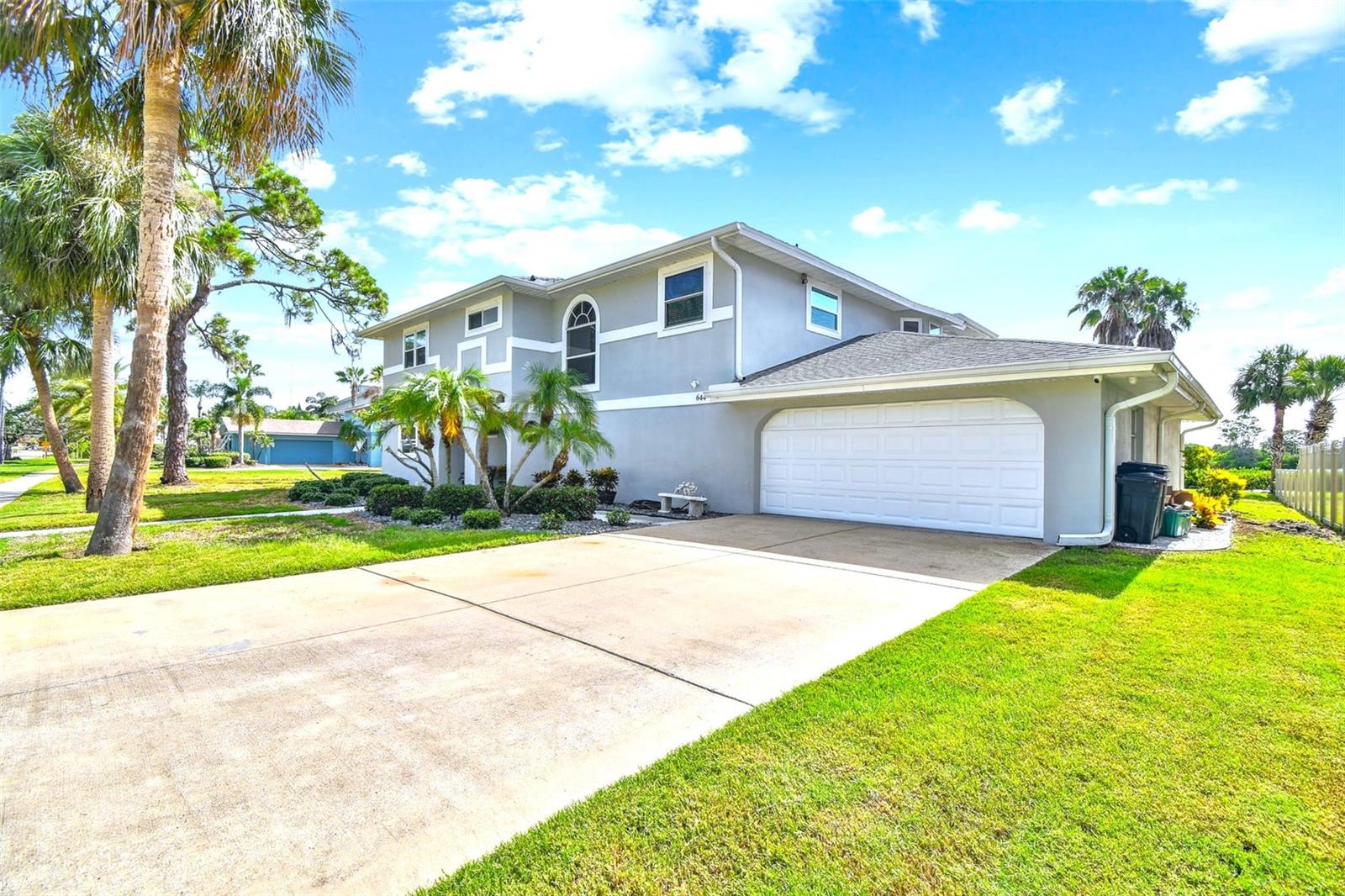 Image 15 of 90 For 644 Bayshore Drive