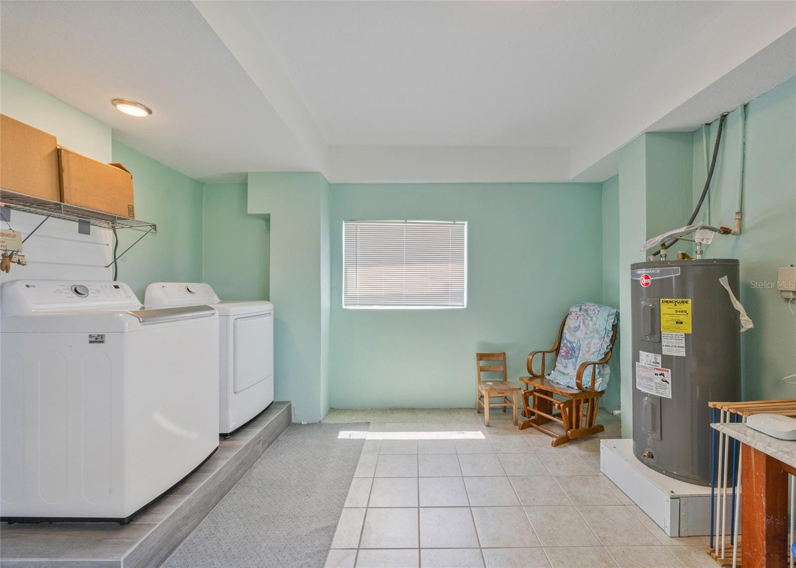 Image 20 of 90 For 644 Bayshore Drive