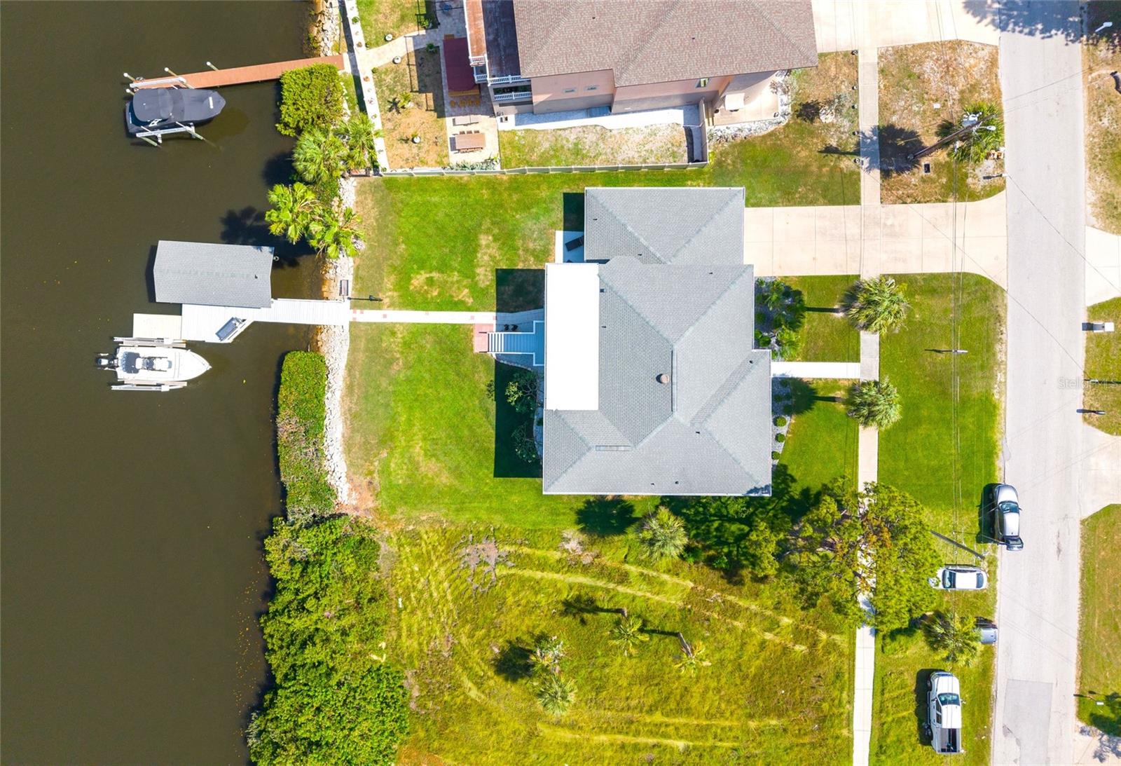 Image 33 of 90 For 644 Bayshore Drive