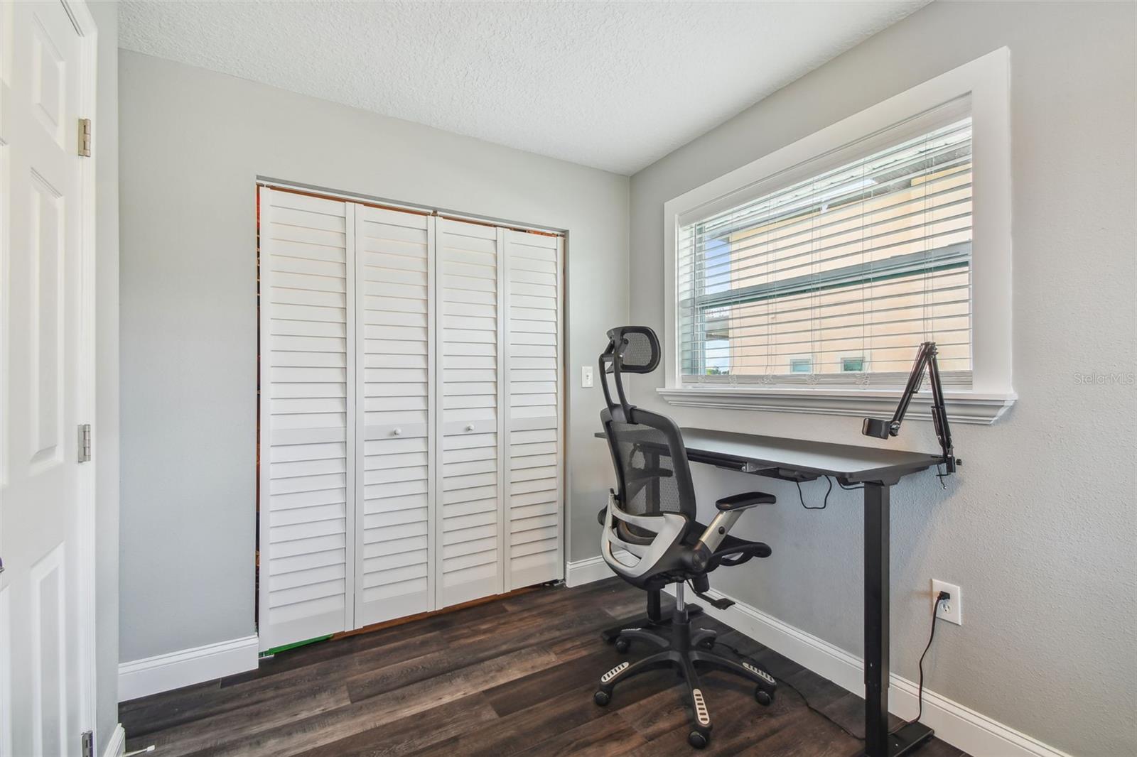 Image 40 of 90 For 644 Bayshore Drive