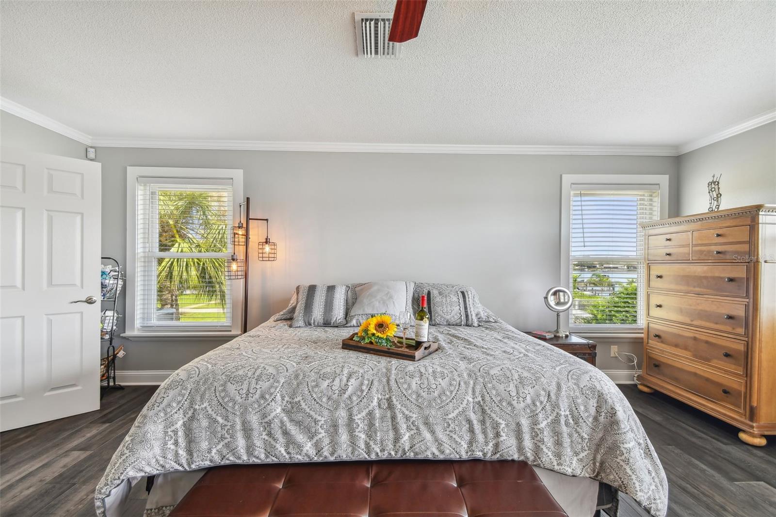 Image 66 of 90 For 644 Bayshore Drive