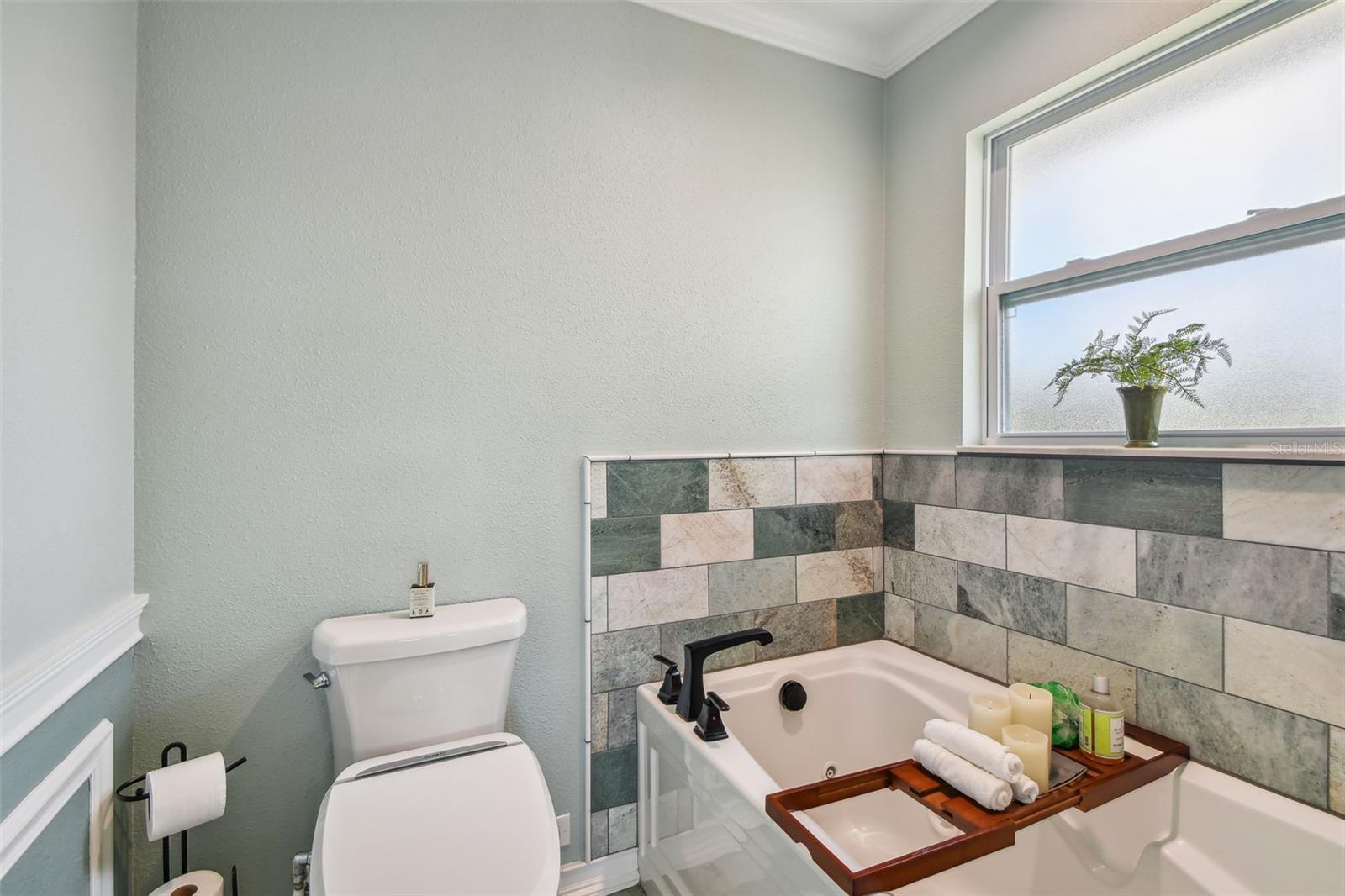 Image 71 of 90 For 644 Bayshore Drive