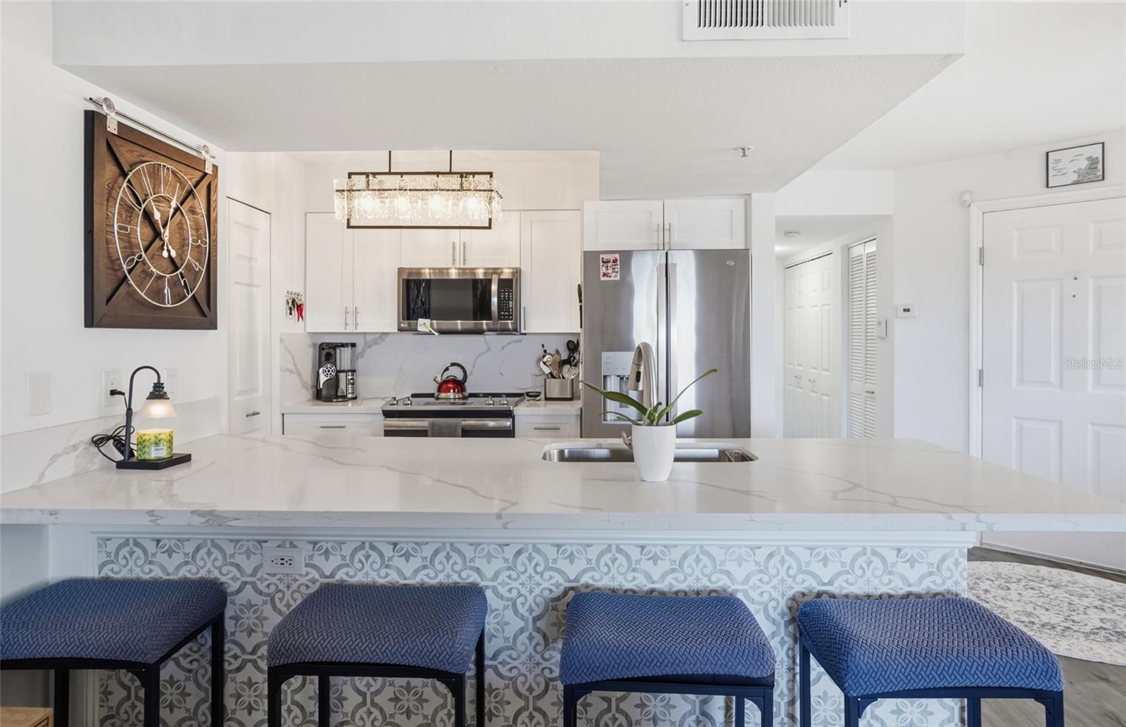 Image 11 of 32 For 2400 Feather Sound Drive 821