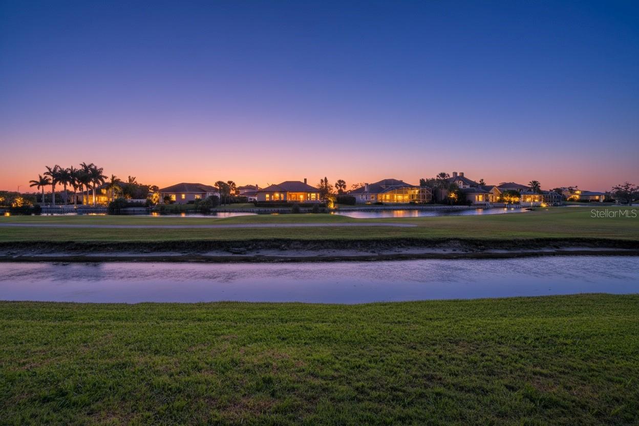 Image 29 of 32 For 2400 Feather Sound Drive 821