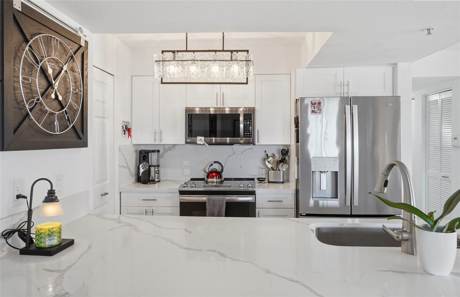 Image 6 of 32 For 2400 Feather Sound Drive 821