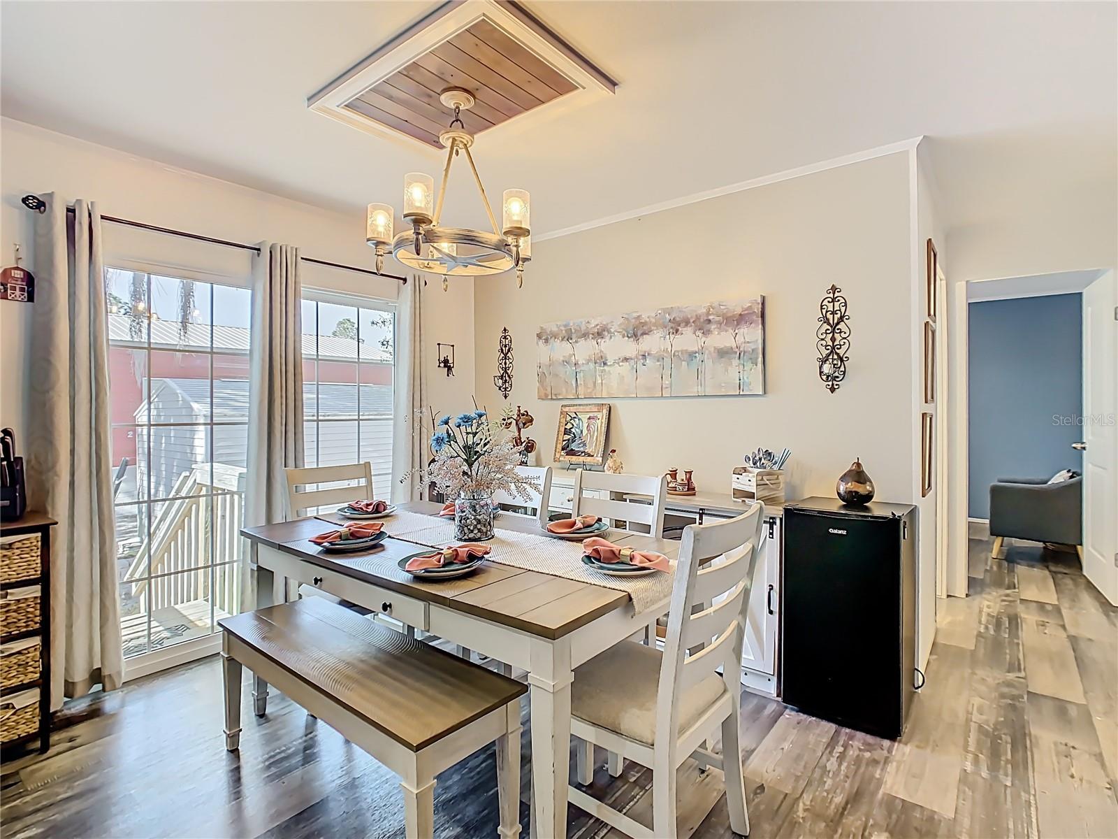 Image 19 of 73 For 10738 Country View Drive