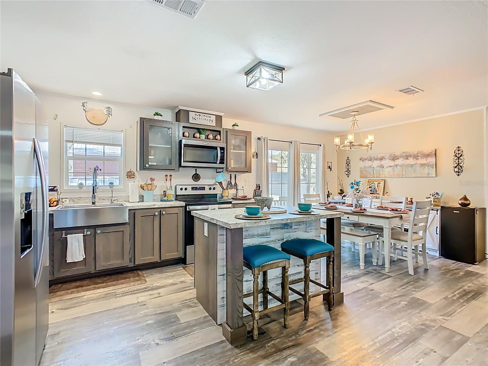 Image 24 of 73 For 10738 Country View Drive