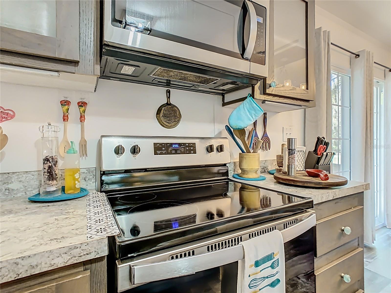 Image 25 of 73 For 10738 Country View Drive