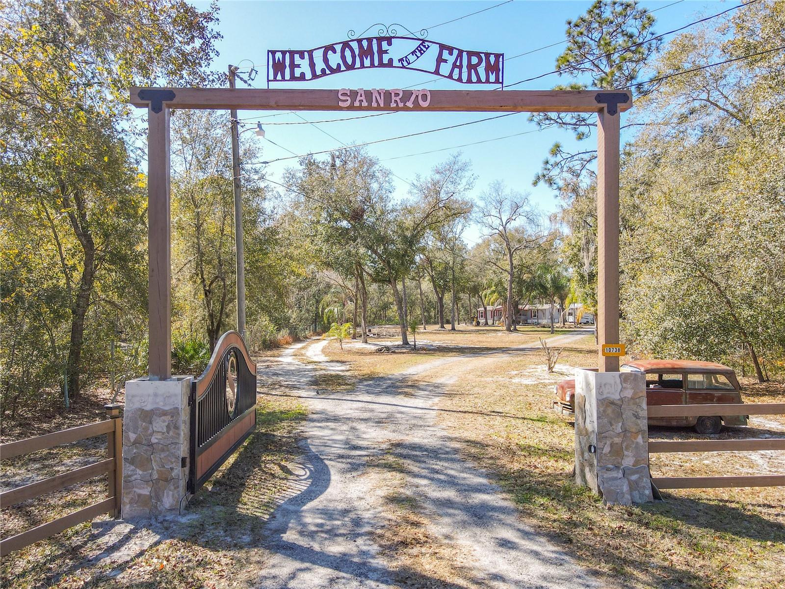 Image 3 of 73 For 10738 Country View Drive